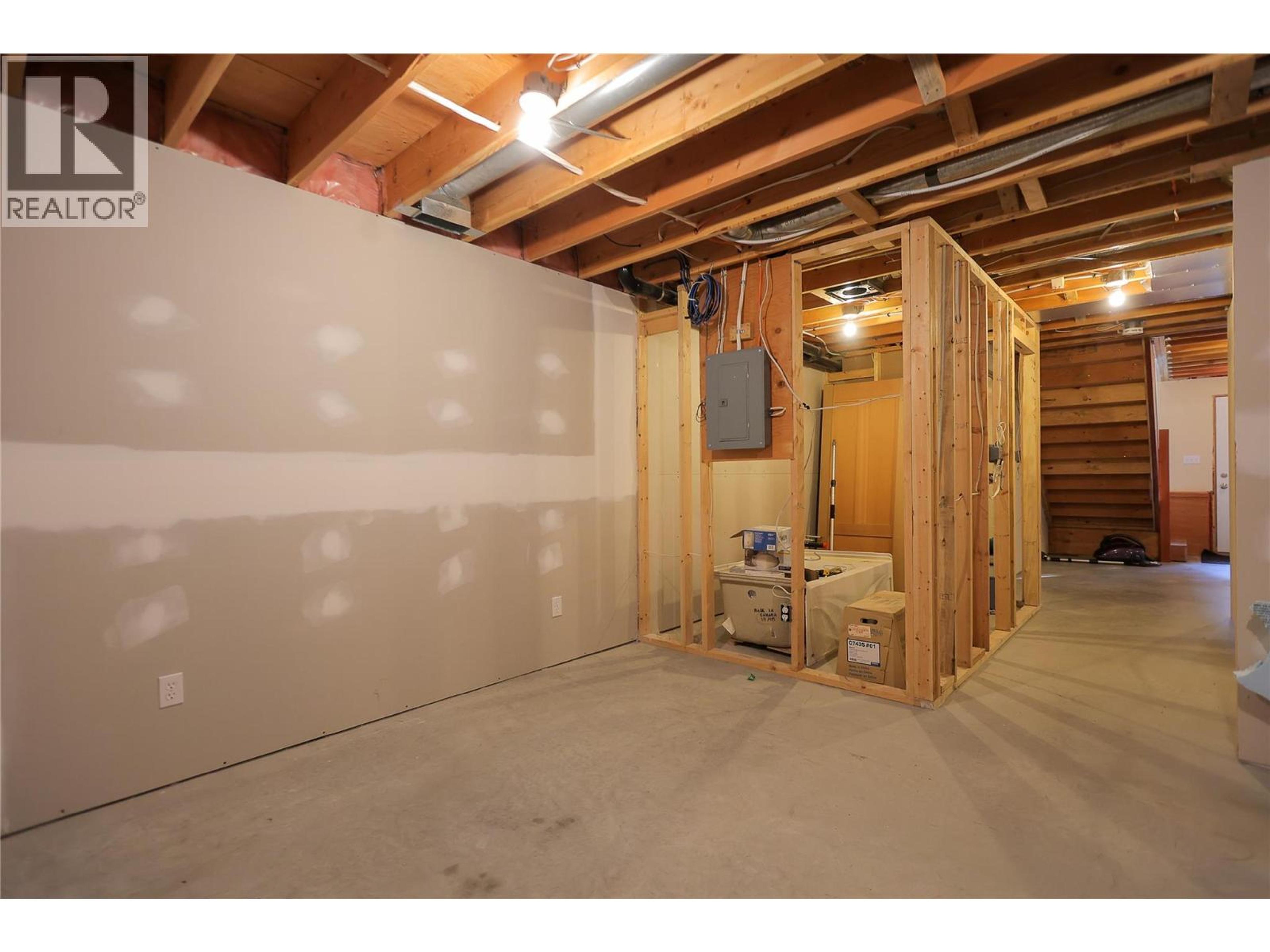 2663 STORBO HEIGHTS ROAD - Image 31