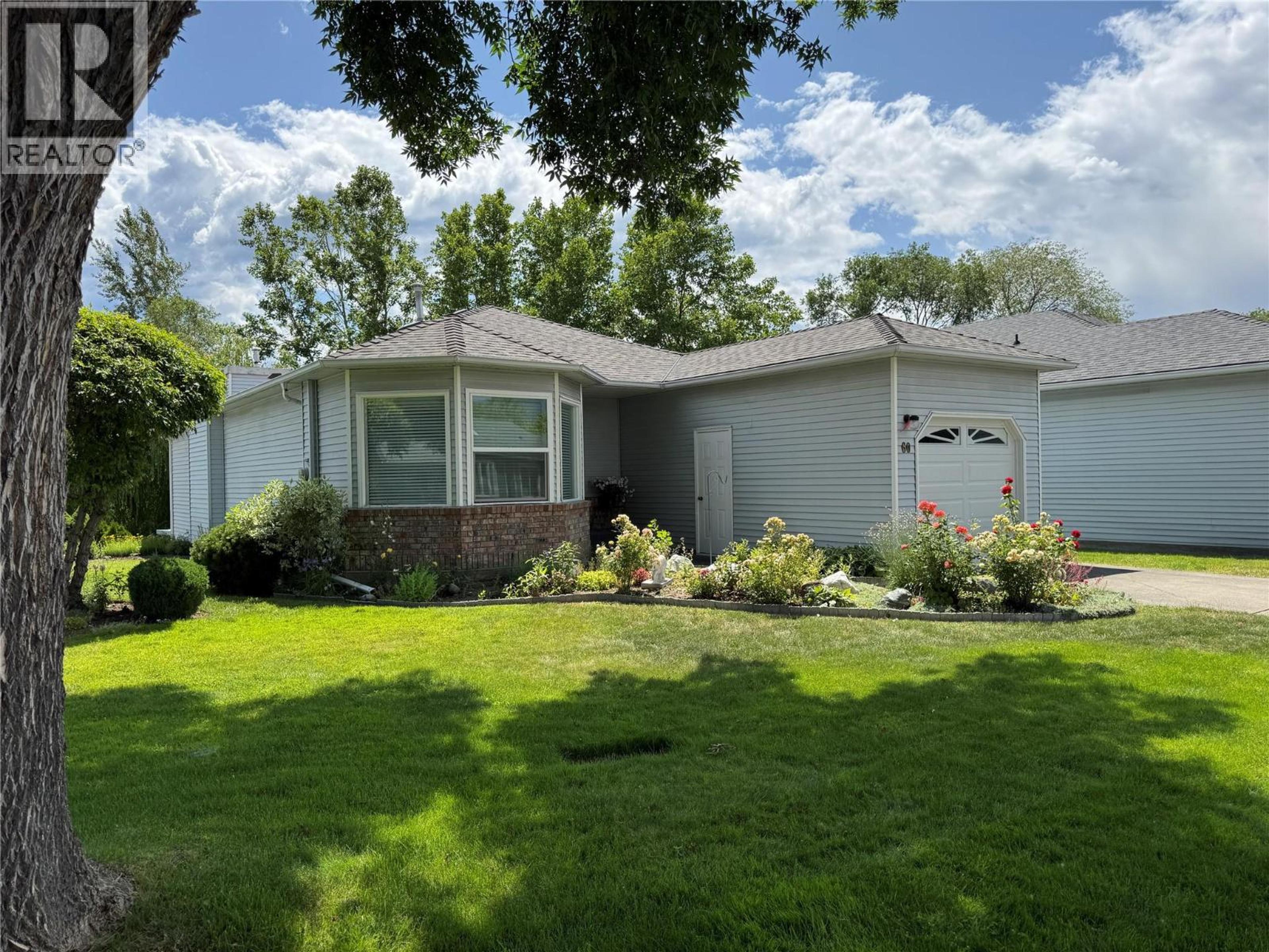 1101 Cameron Avenue, Kelowna - Exteriors - Photo 7