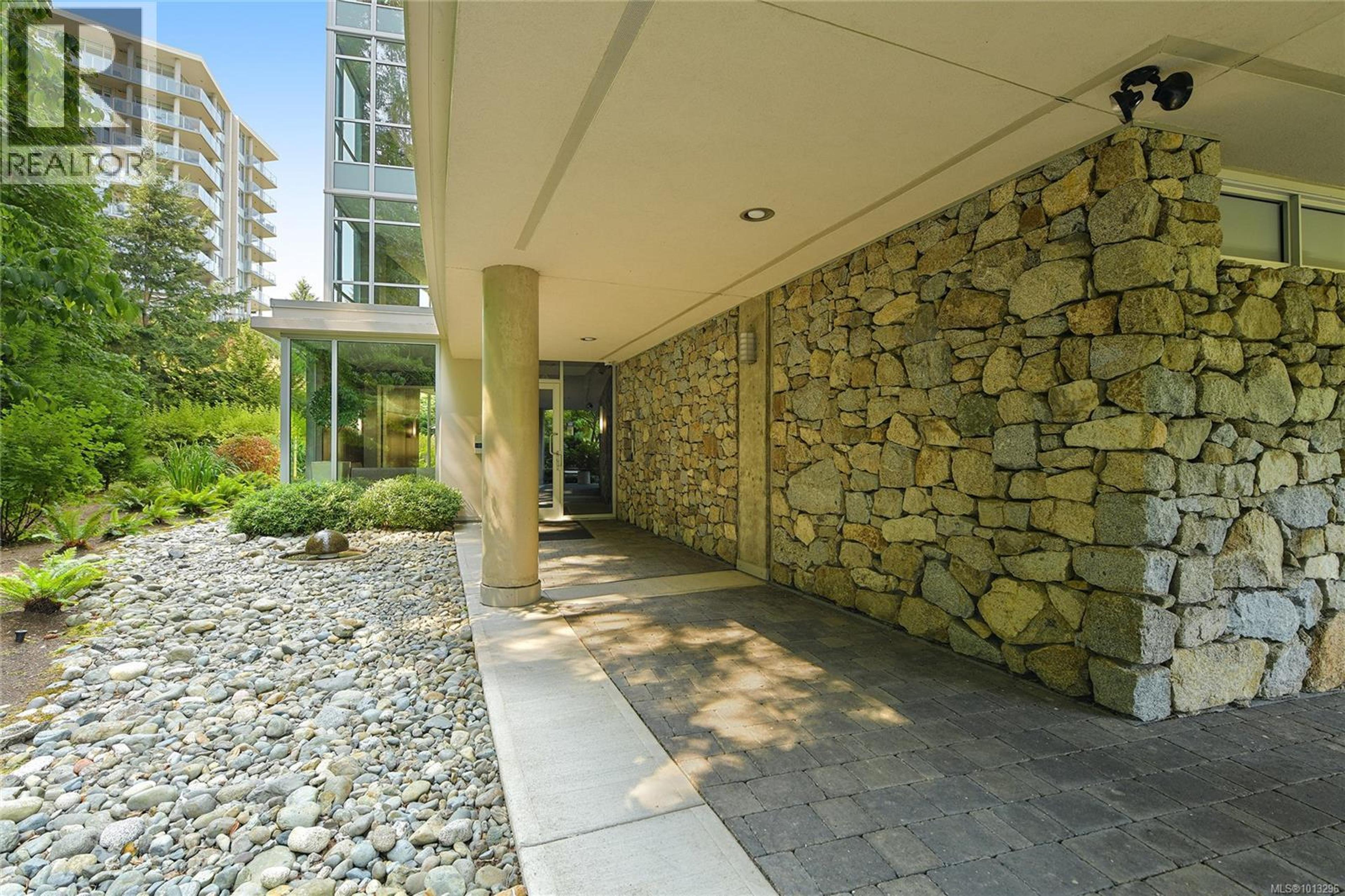 6859 Cambie Street, Vancouver - Exteriors - Photo 2