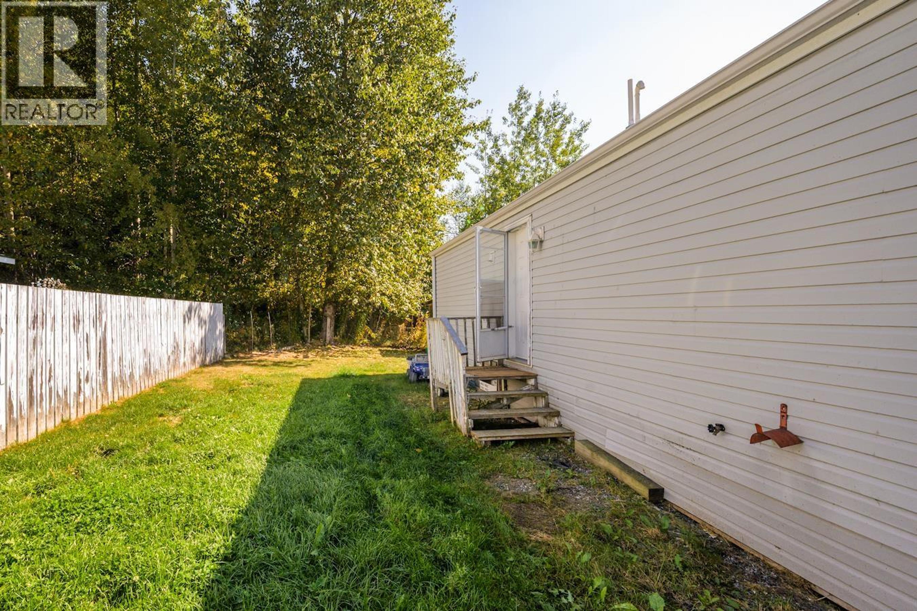 2500 GRANT ROAD, Prince George - Exteriors - Photo 3