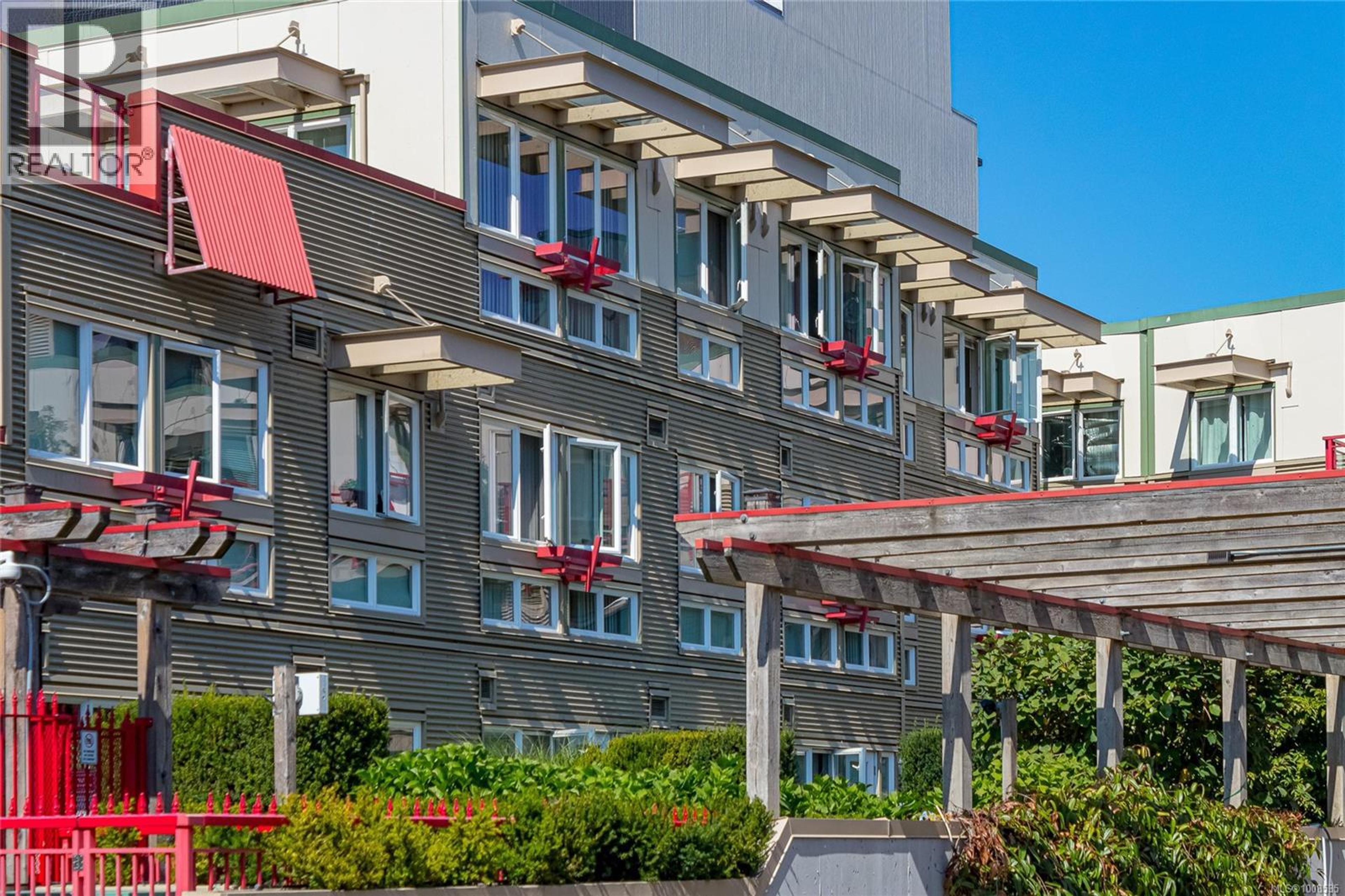 99 Chapel St, Nanaimo - Exteriors - Photo 1