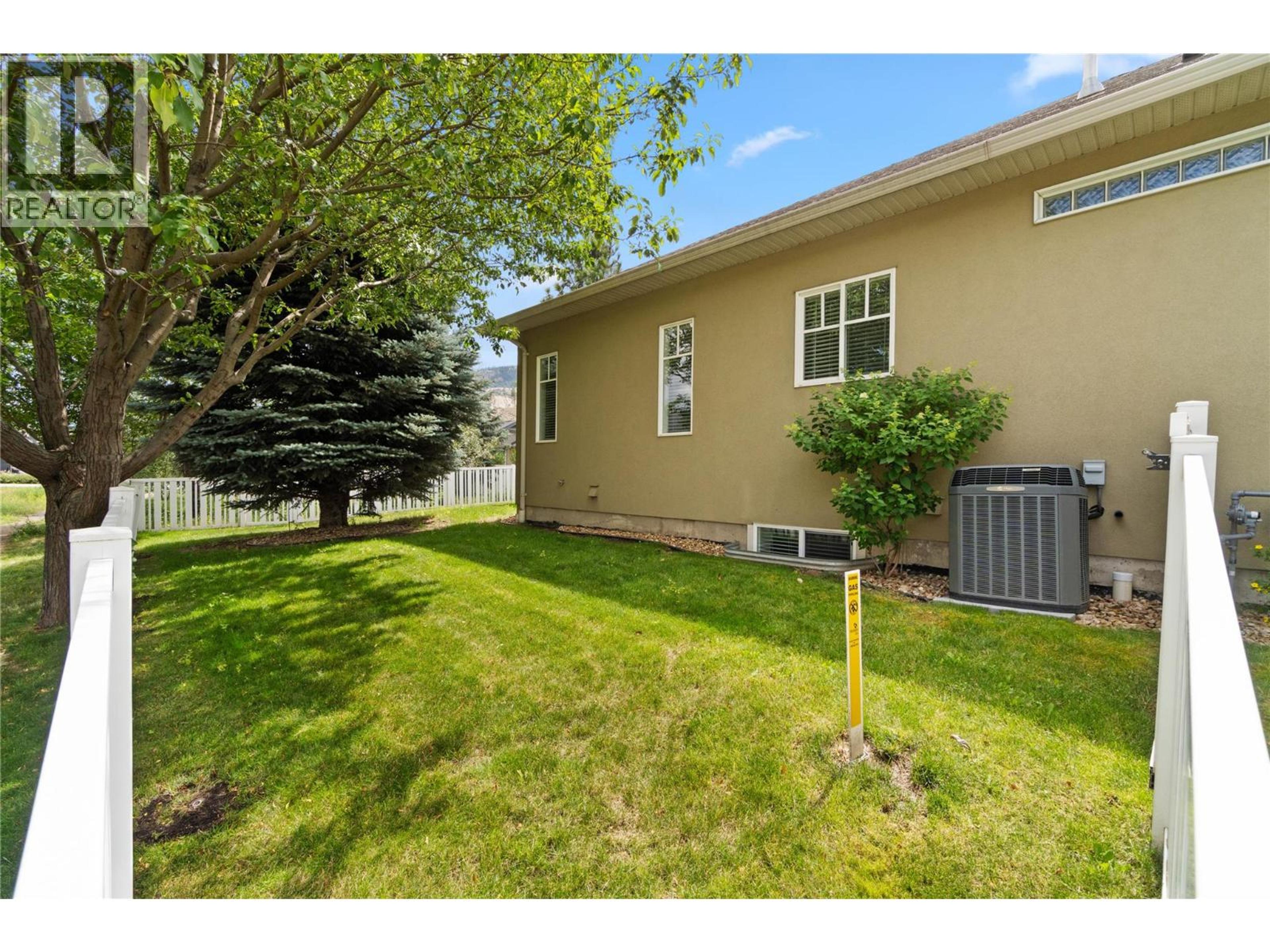 2920 Valleyview Drive, Kamloops - Exteriors - Photo 5