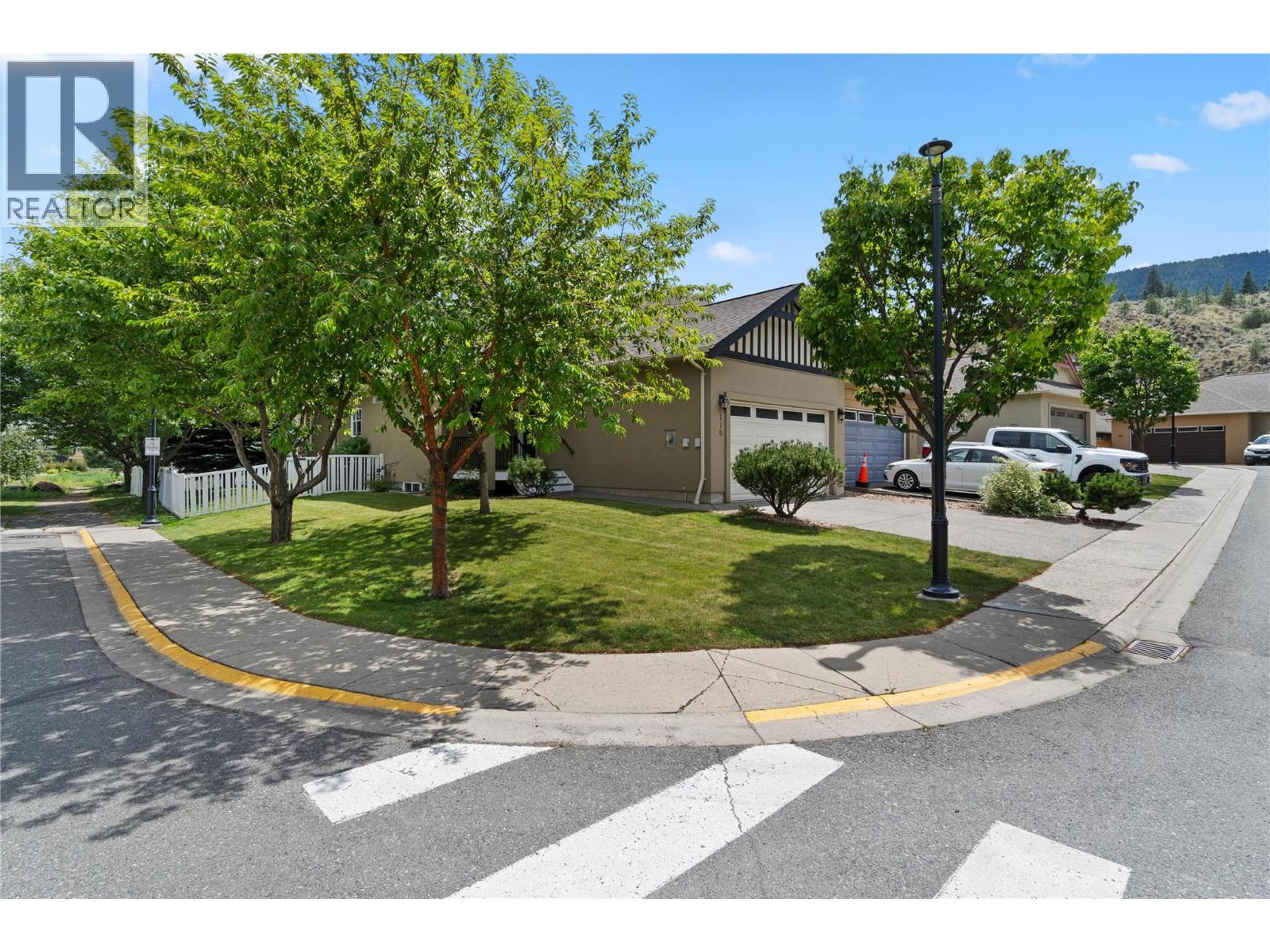 2920 Valleyview Drive, Kamloops - Exteriors - Photo 7