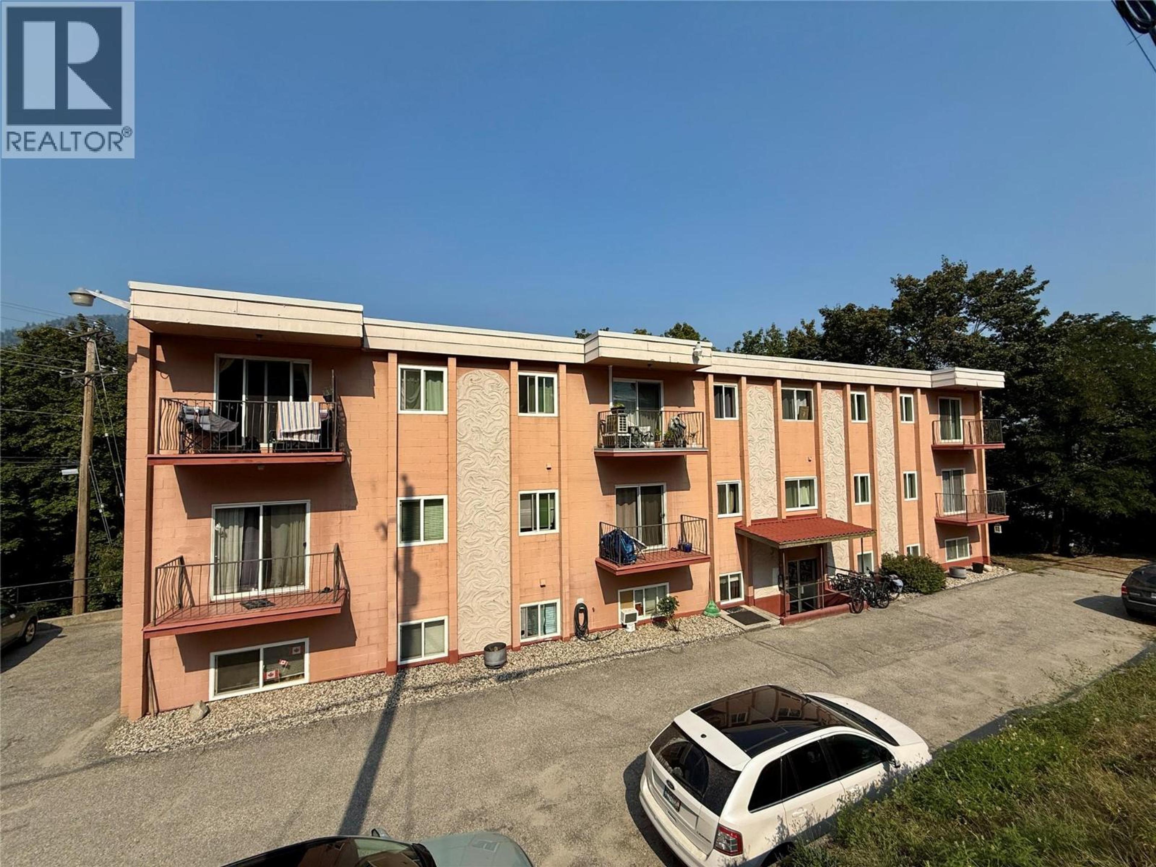 191 TREVOR Street, Nelson - Exteriors - Full Complex View - Photo 5