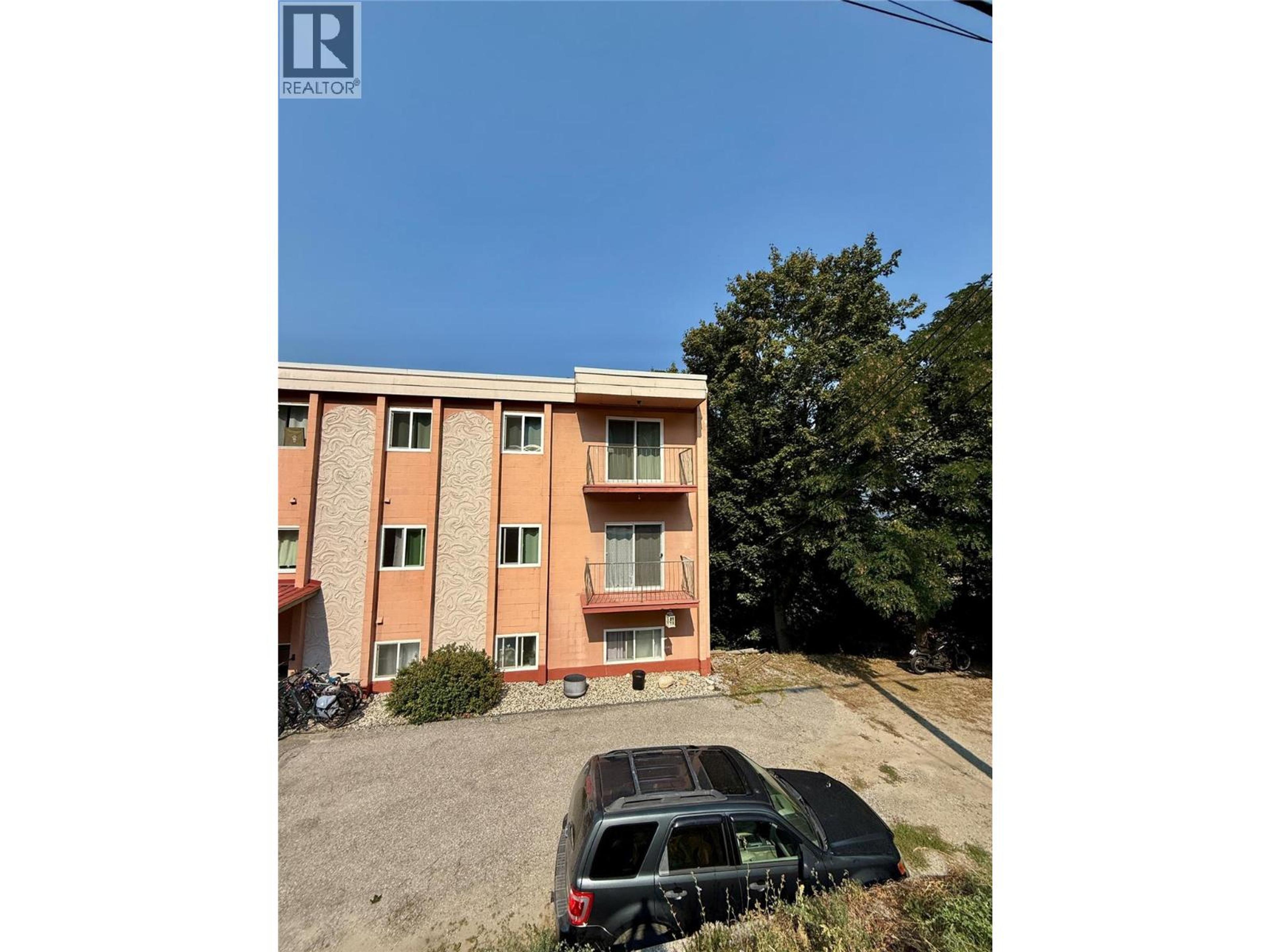 191 TREVOR Street, Nelson - Exteriors - Photo 2