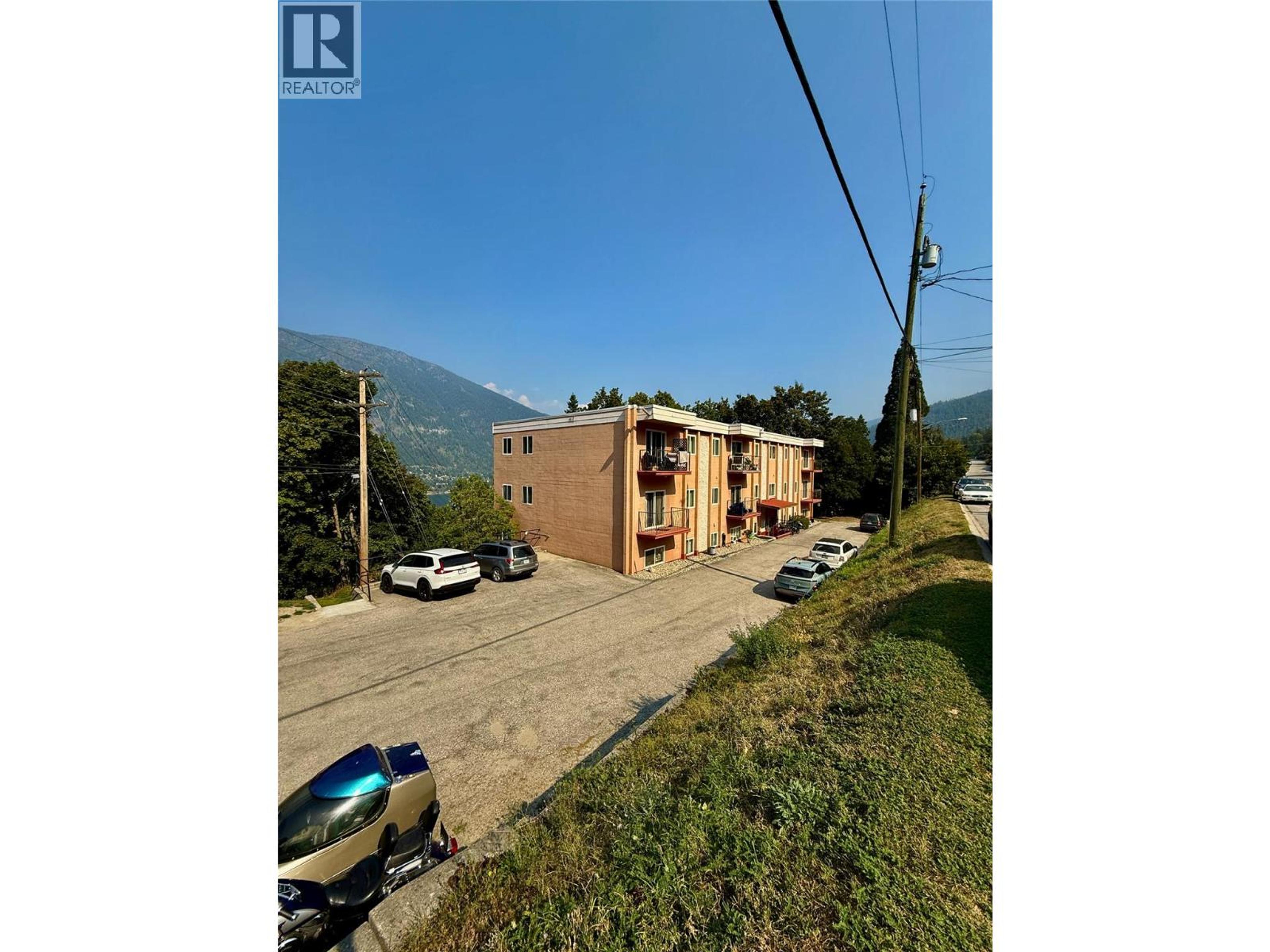 191 TREVOR Street, Nelson - Exteriors - Full Complex View - Photo 3