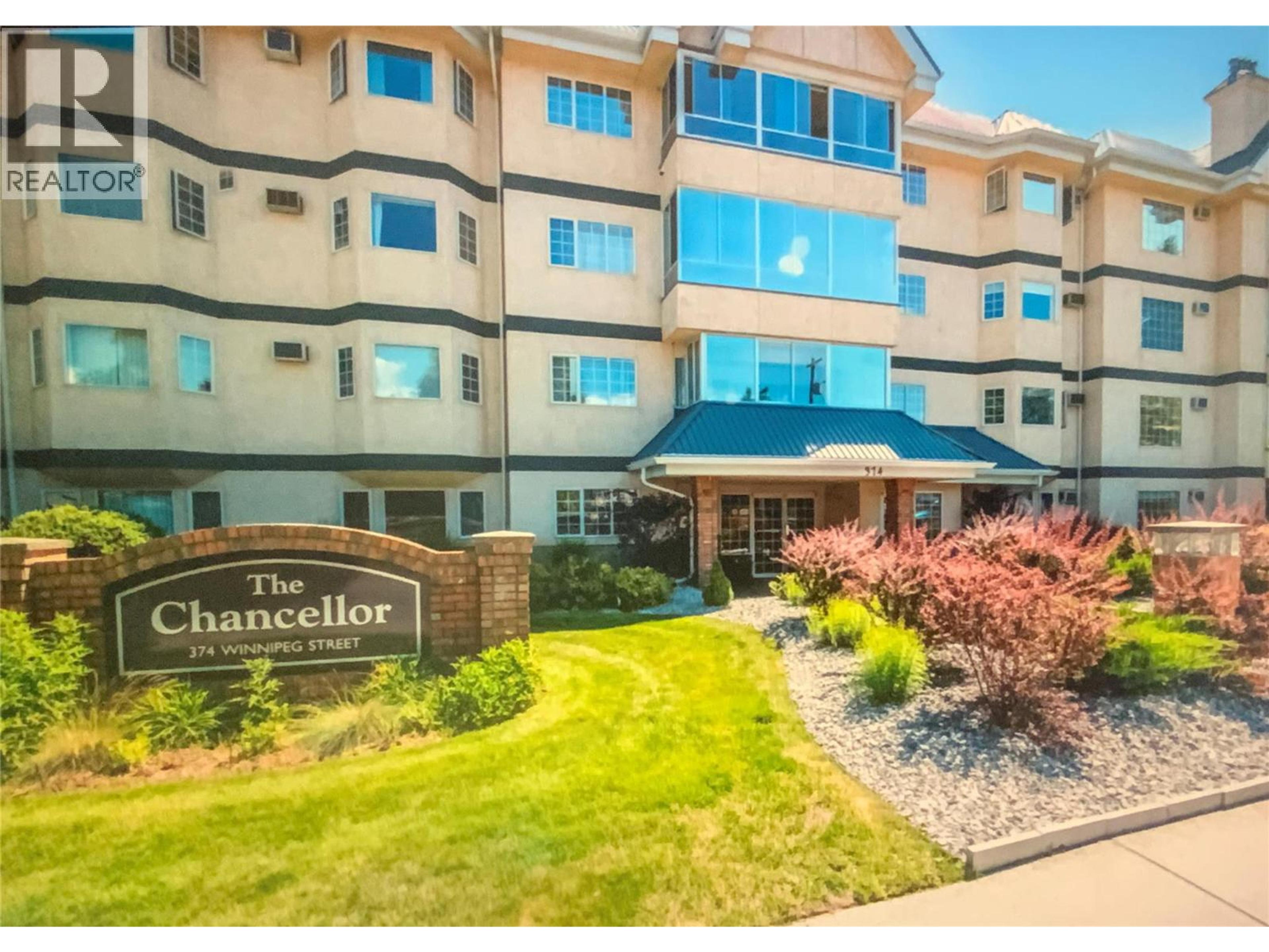 374 winnipeg Street, Penticton - Exteriors - Photo 1