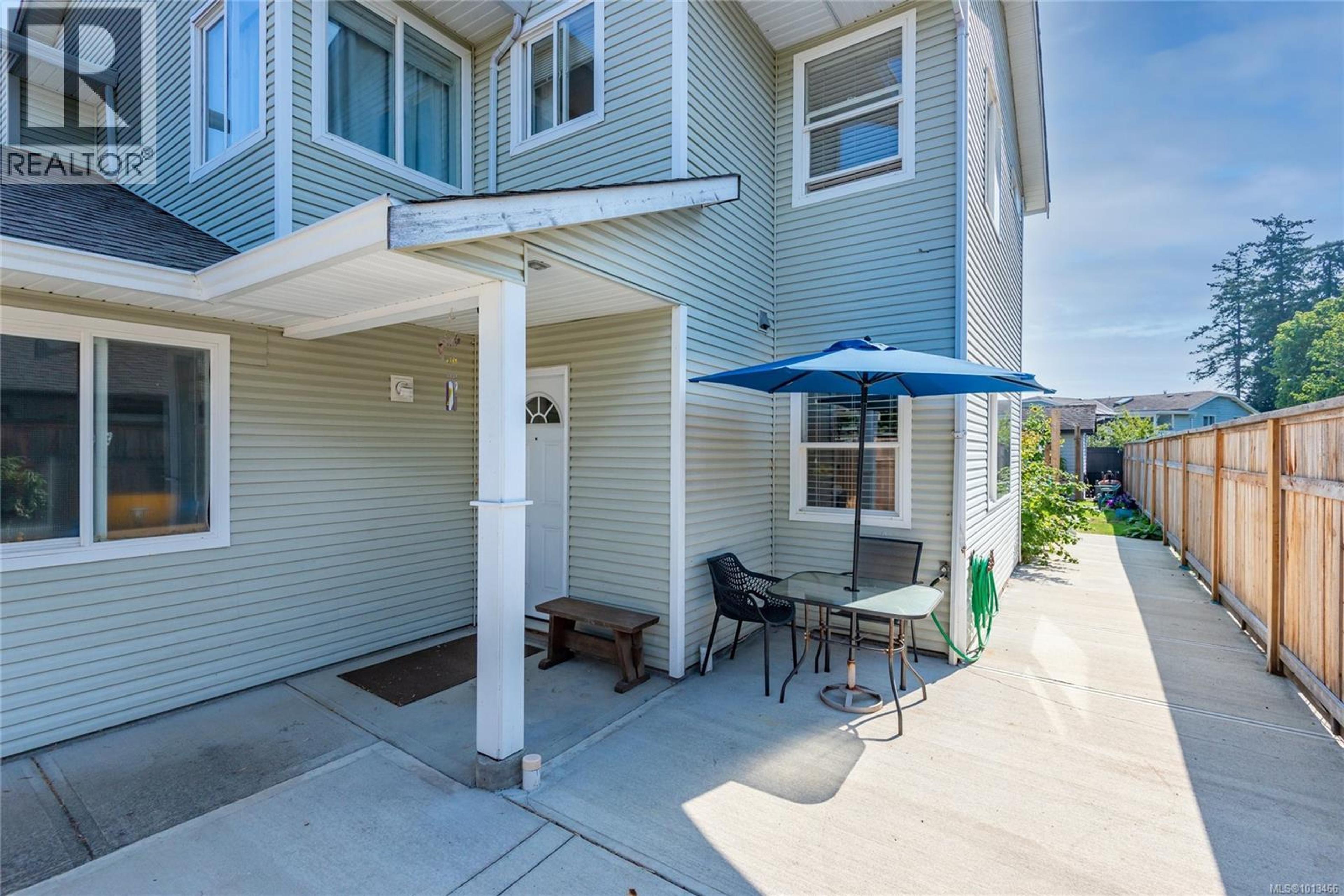 225 Larwood Rd, Campbell River - Exteriors - Photo 2