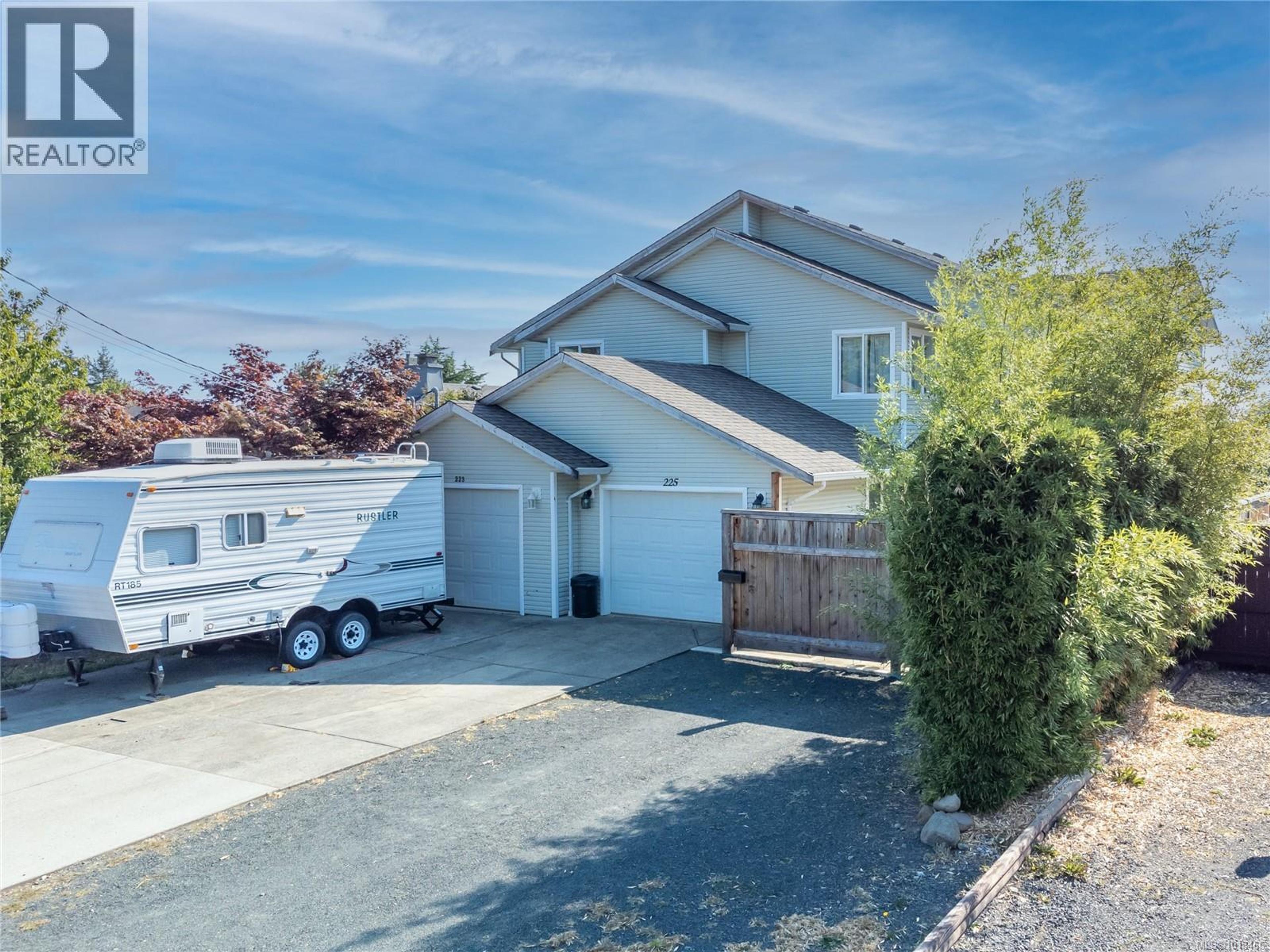 225 Larwood Rd, Campbell River - Exteriors - Photo 5