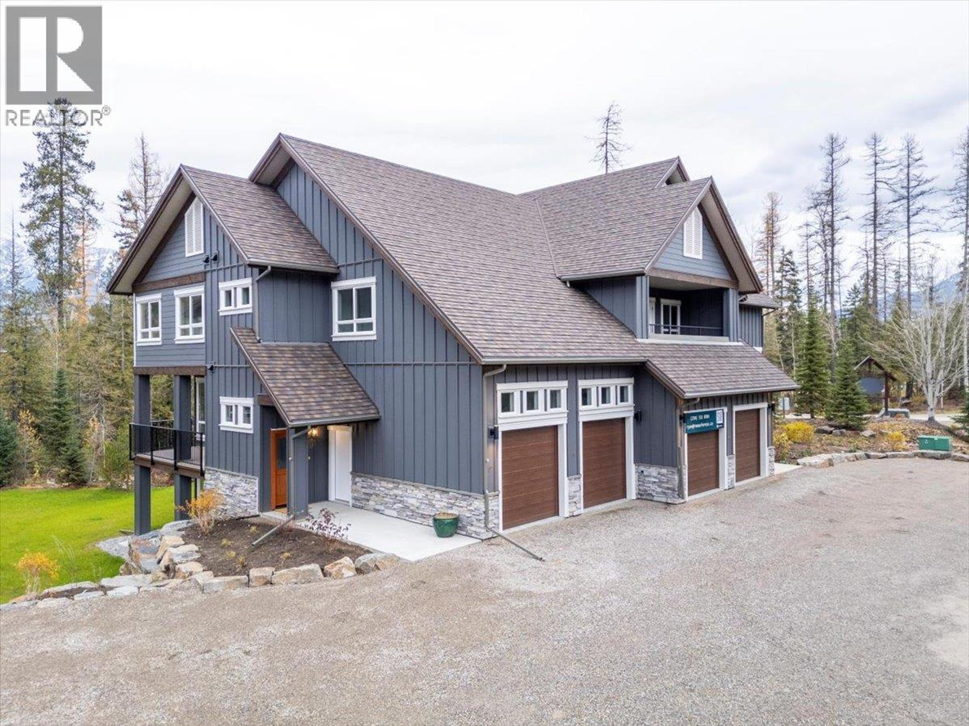 4576 TIMBERLINE Crescent, Fernie - Exteriors - Photo 16