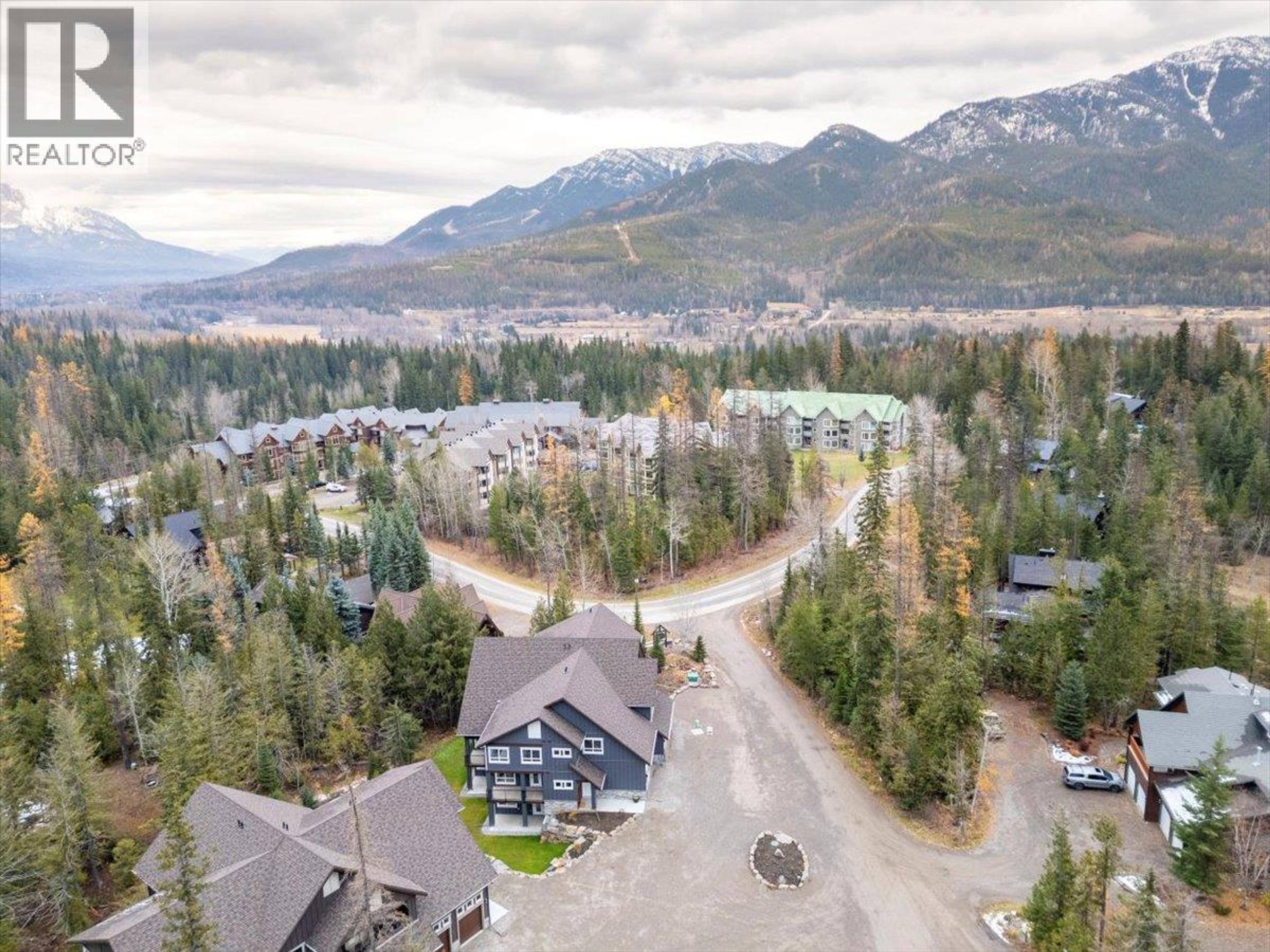 4576 TIMBERLINE Crescent, Fernie - Exteriors - Full Complex View, Drone/Aerial View - Photo 18