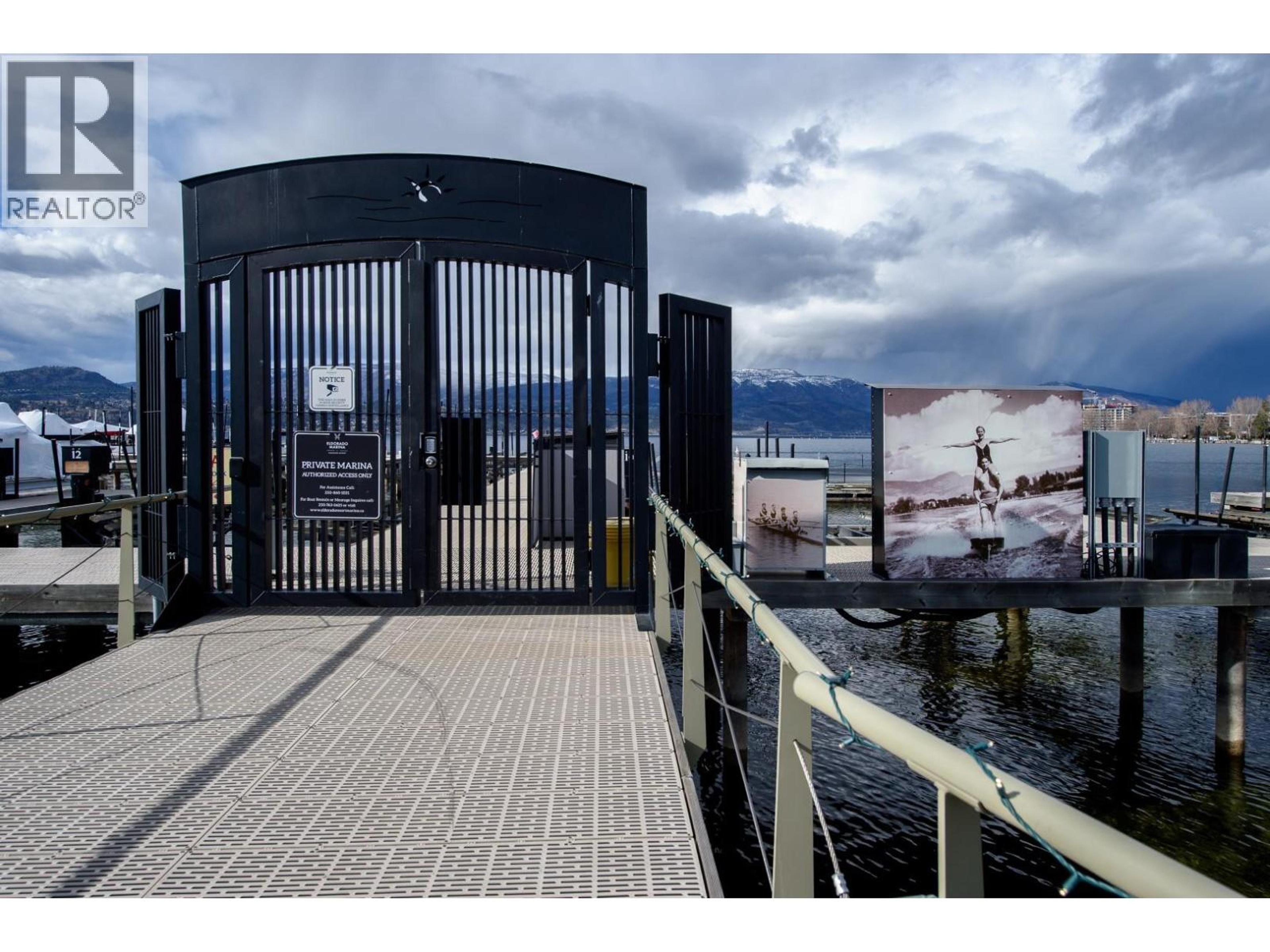 3756 Lakeshore Road, Kelowna - Exteriors - Photo 8