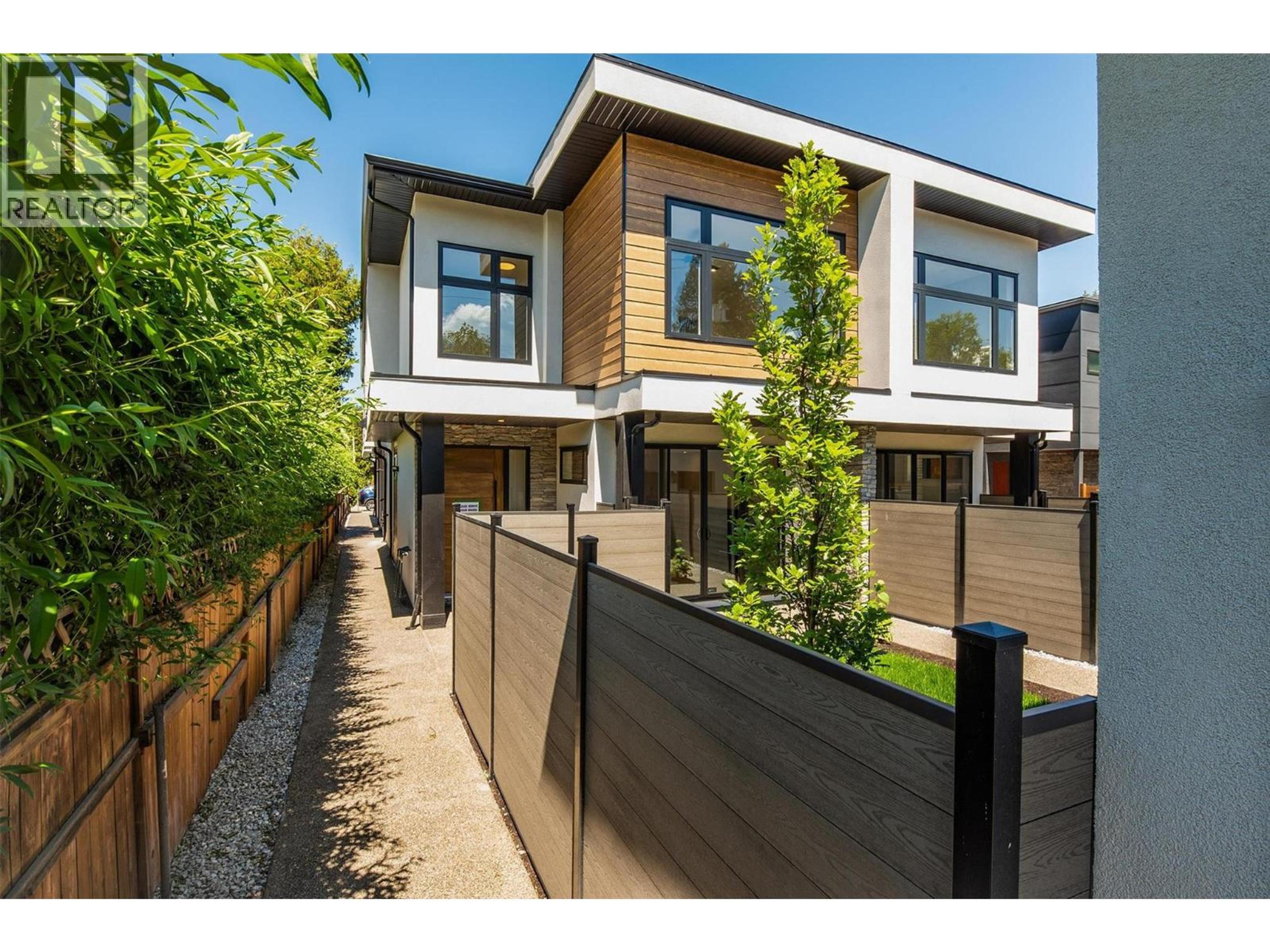 839 Lawson Avenue, Kelowna - Exteriors - Photo 1