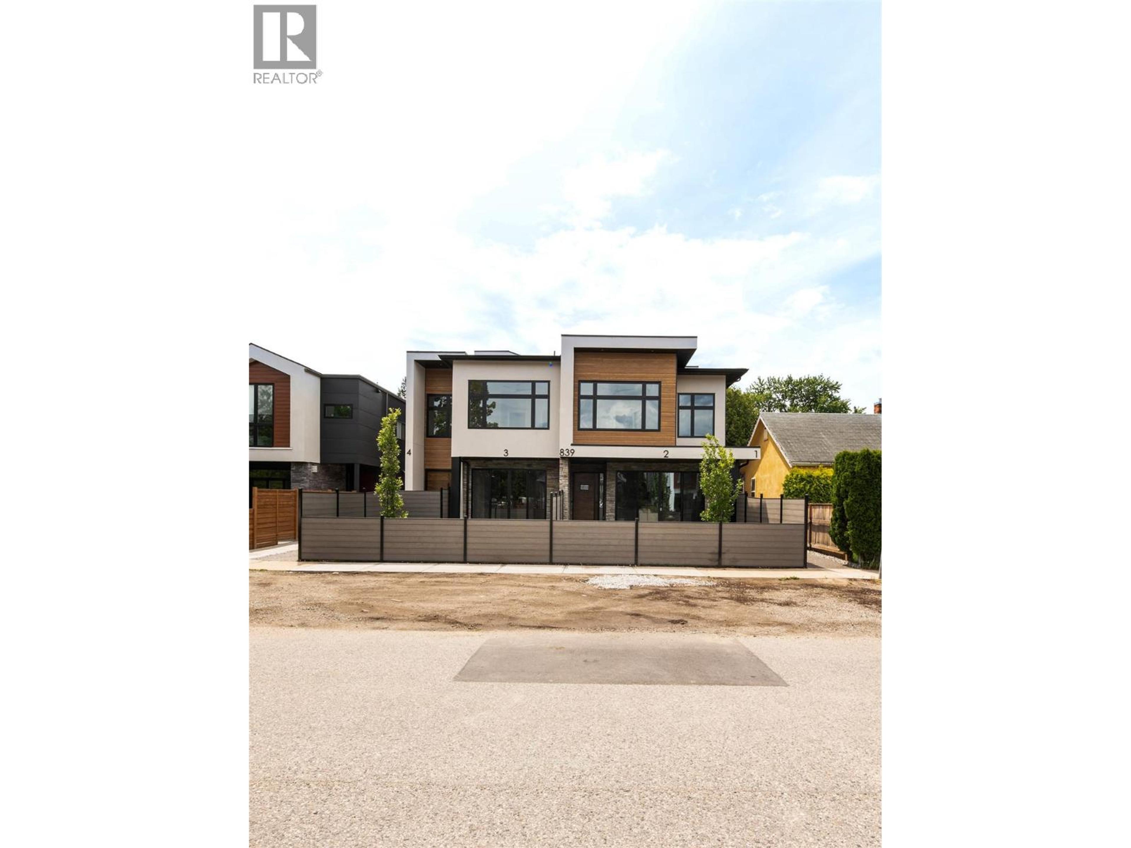 839 Lawson Avenue, Kelowna - Exteriors - Full Complex View - Photo 9