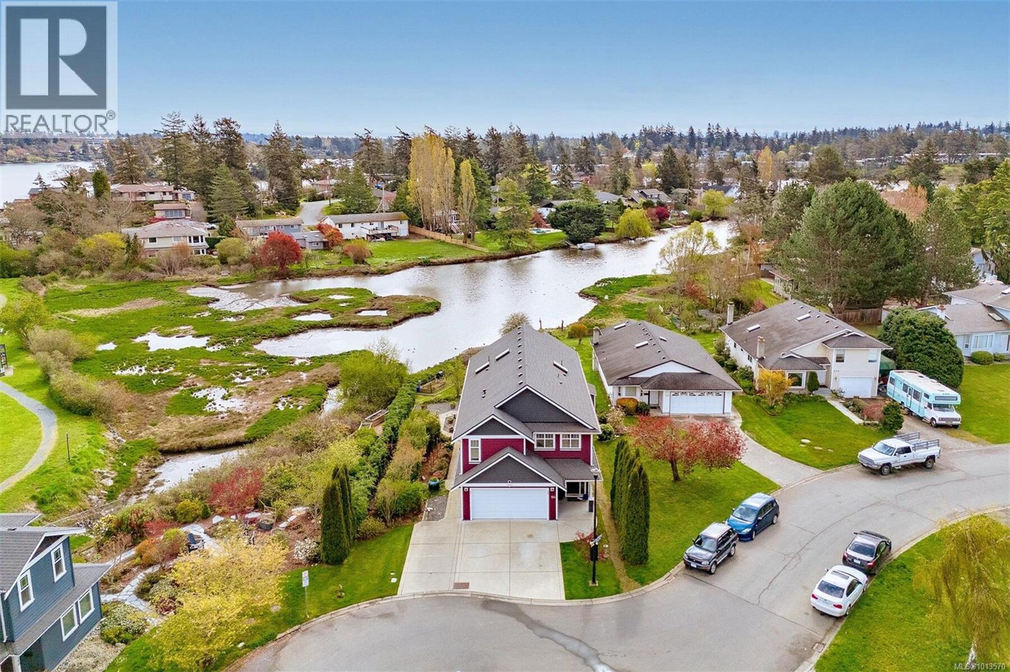 164 White Pine Rd, View Royal - Exteriors - Drone/Aerial View - Photo 4