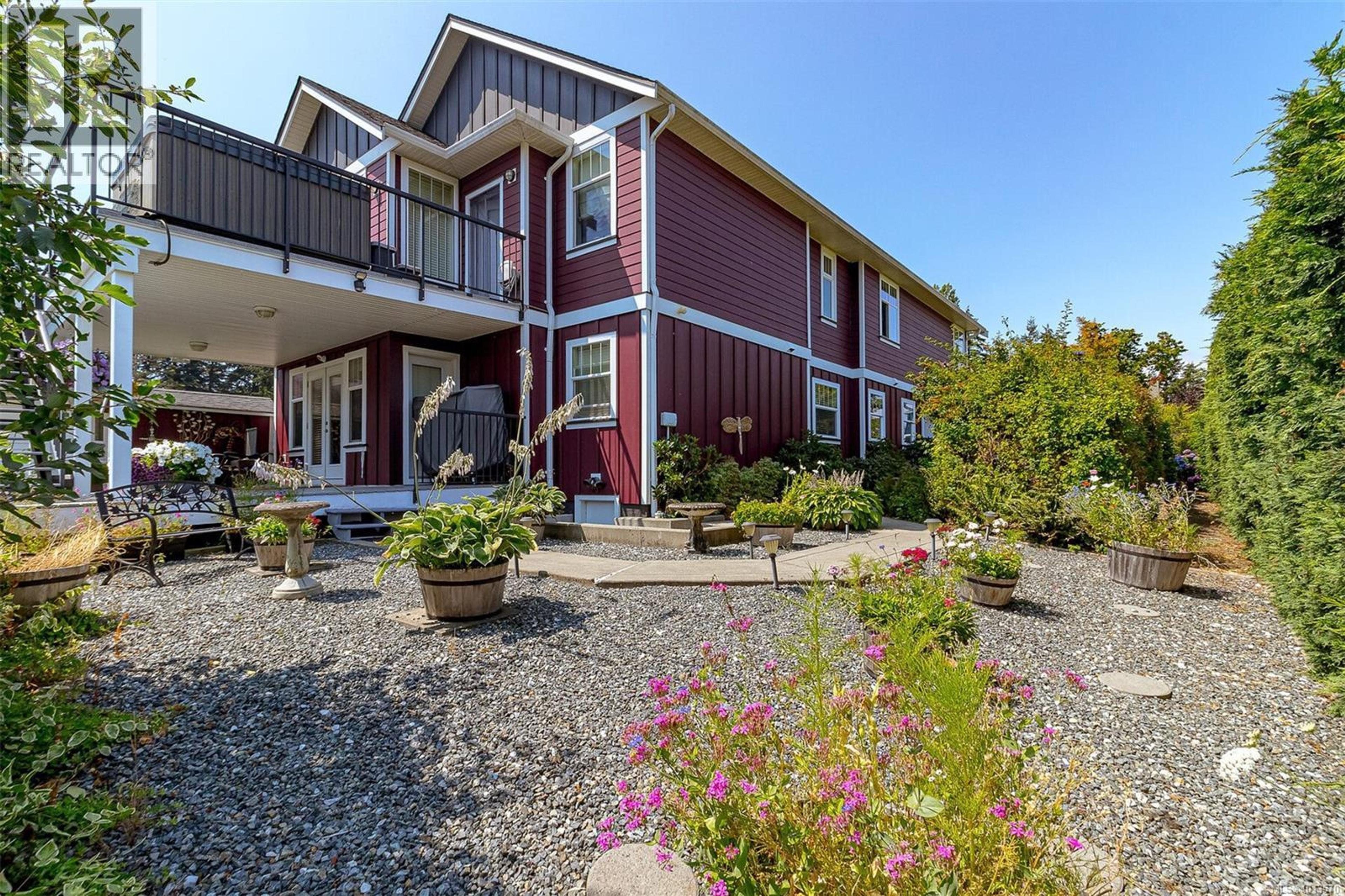 164 White Pine Rd, View Royal - Exteriors - Photo 13