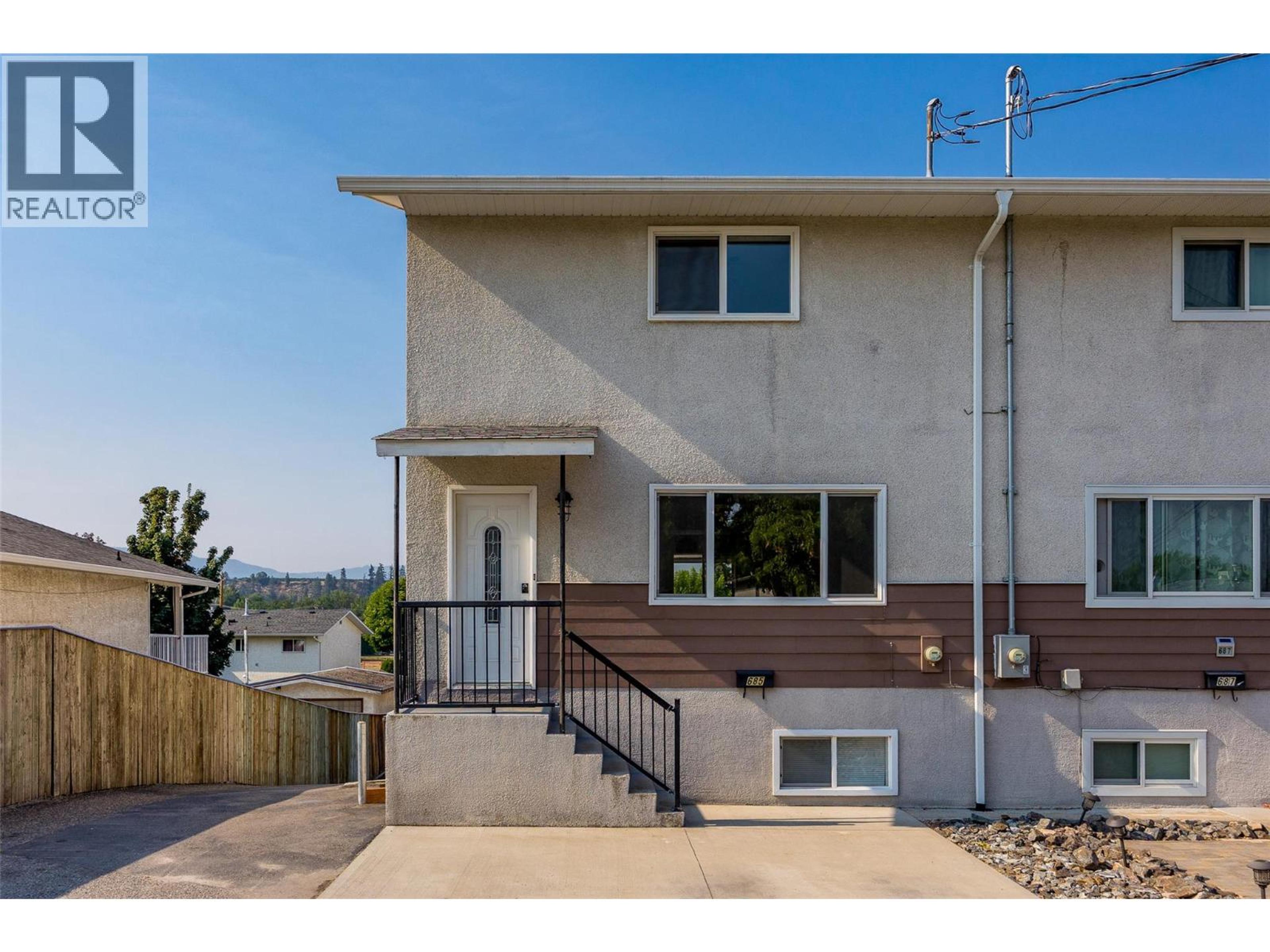 685 Hollydell Road, Kelowna - Exteriors - Photo 5