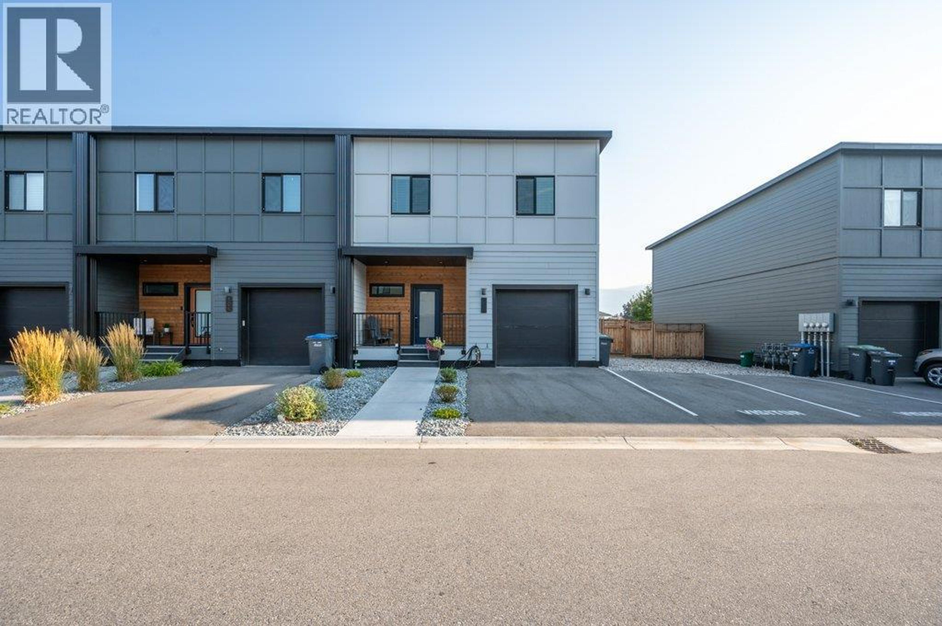 5011 TOWGOOD Place, Summerland - Exteriors - Full Complex View - Photo 2