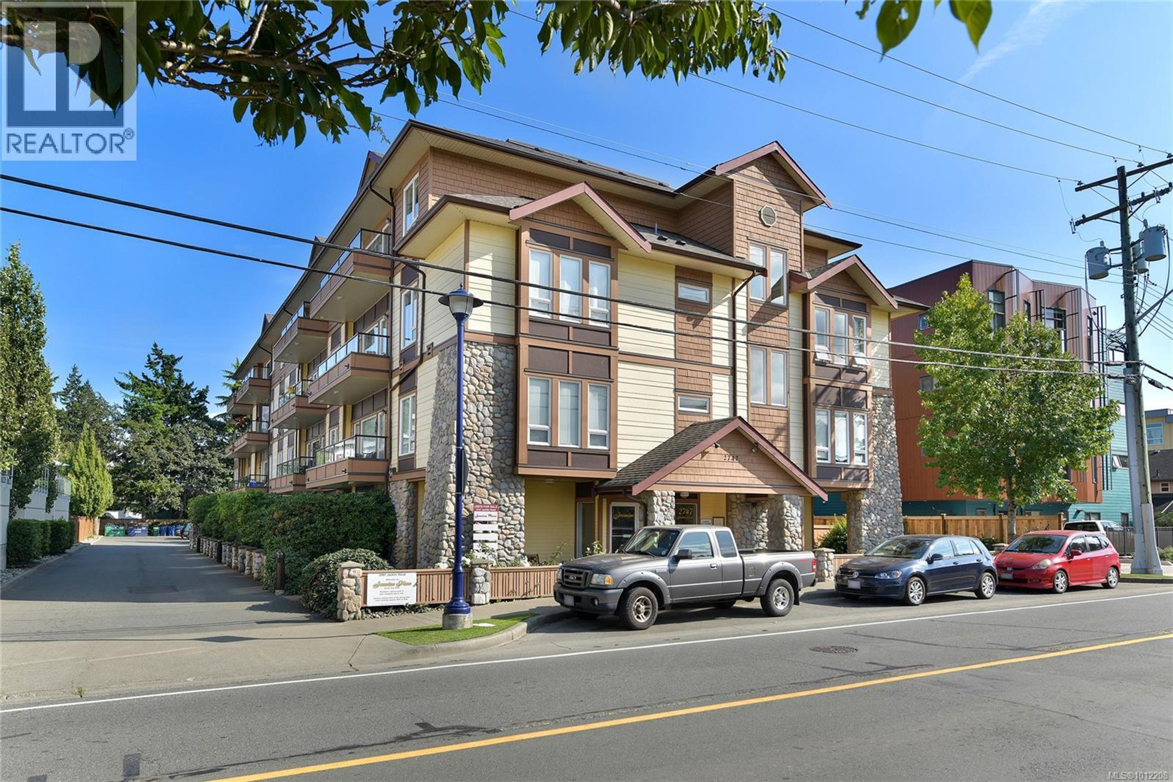 2747 Jacklin Rd, Langford - Exteriors - Photo 2