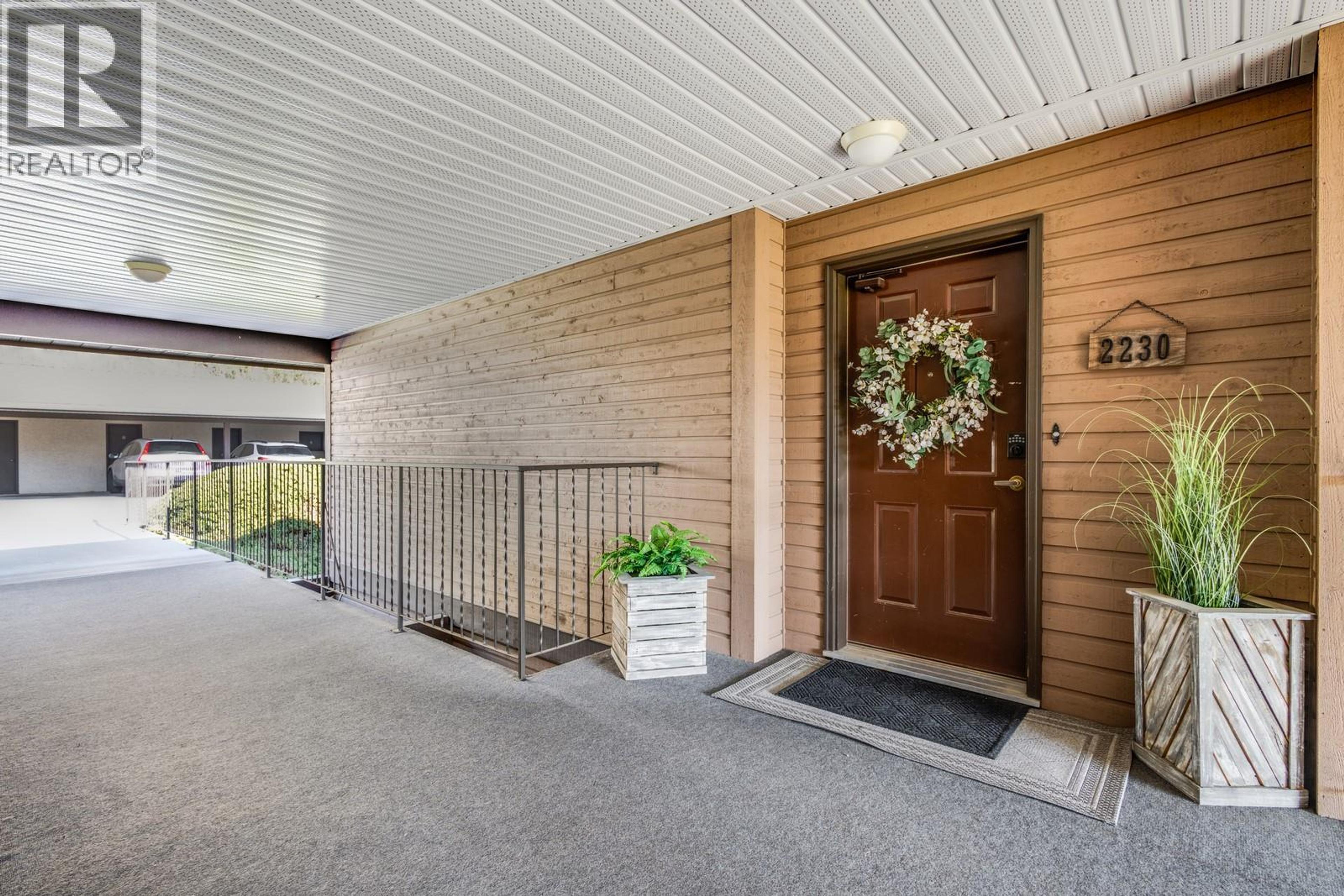 2230 Golf Course Drive, West Kelowna - Exteriors - Photo 6