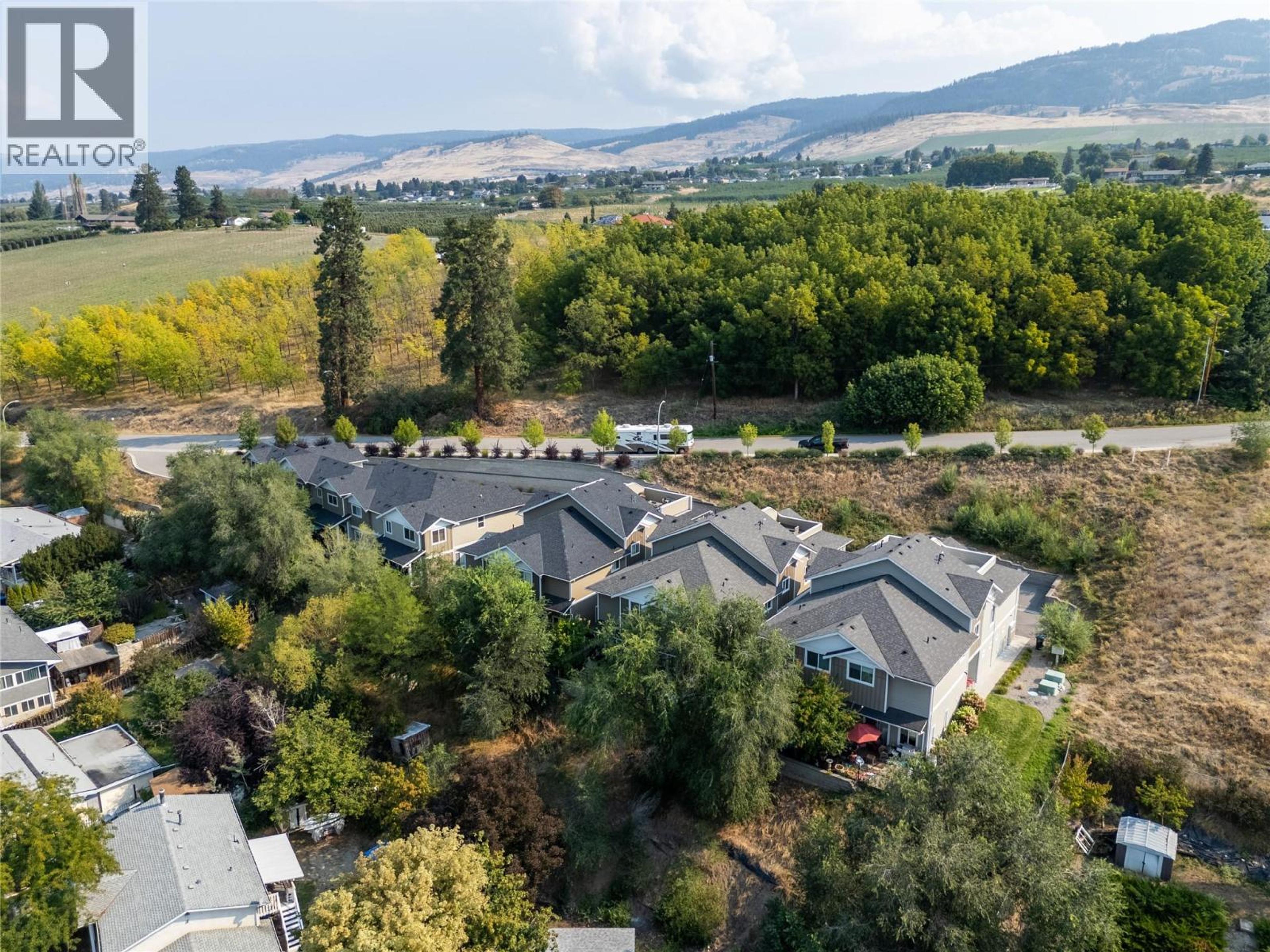 695 Webster Road, Kelowna - Exteriors - Full Complex View, Drone/Aerial View - Photo 6