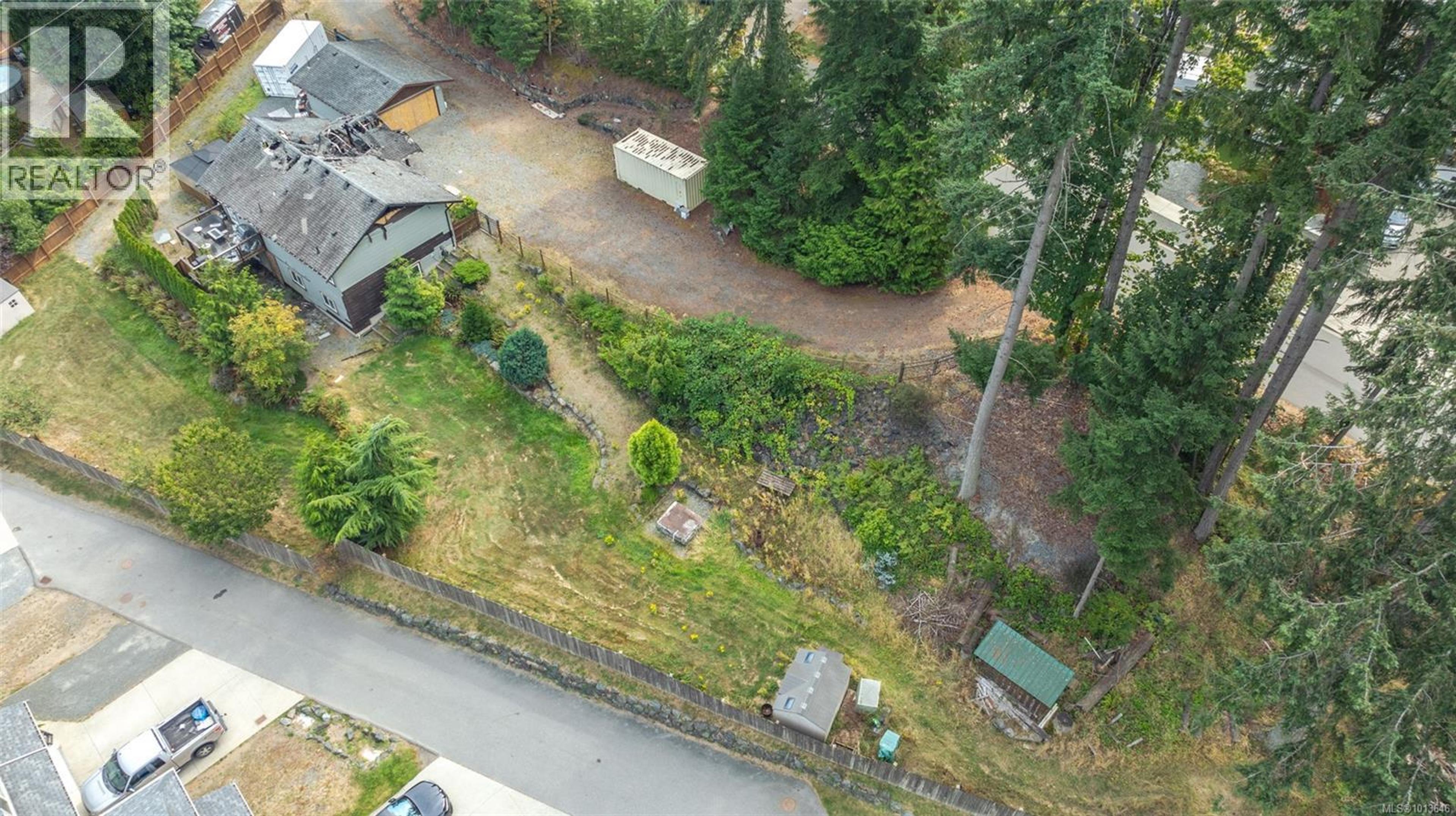 3490 Hillside Ave, Nanaimo - Exteriors - Drone/Aerial View - Photo 3