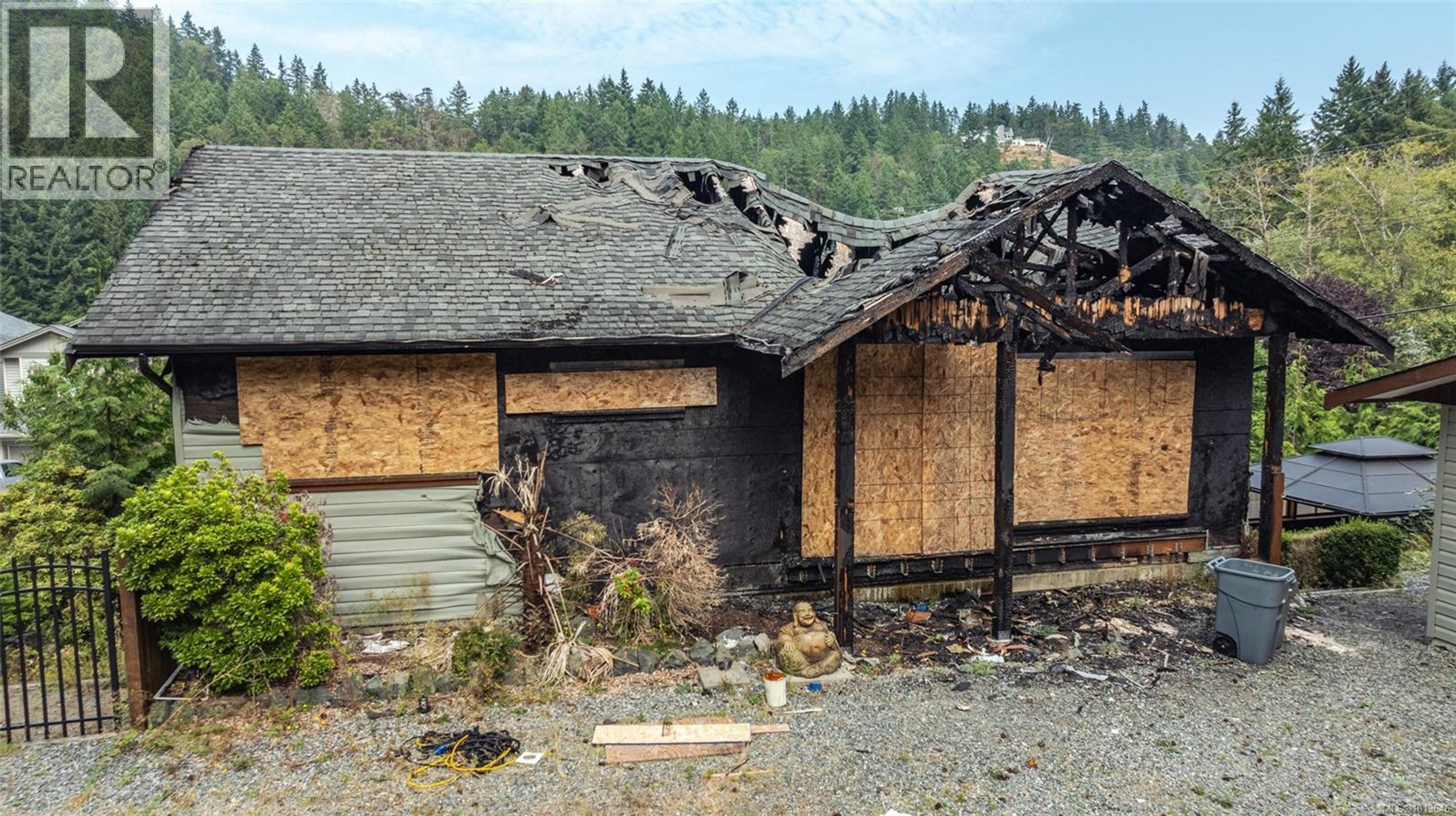 3490 Hillside Ave, Nanaimo - Exteriors - Photo 7