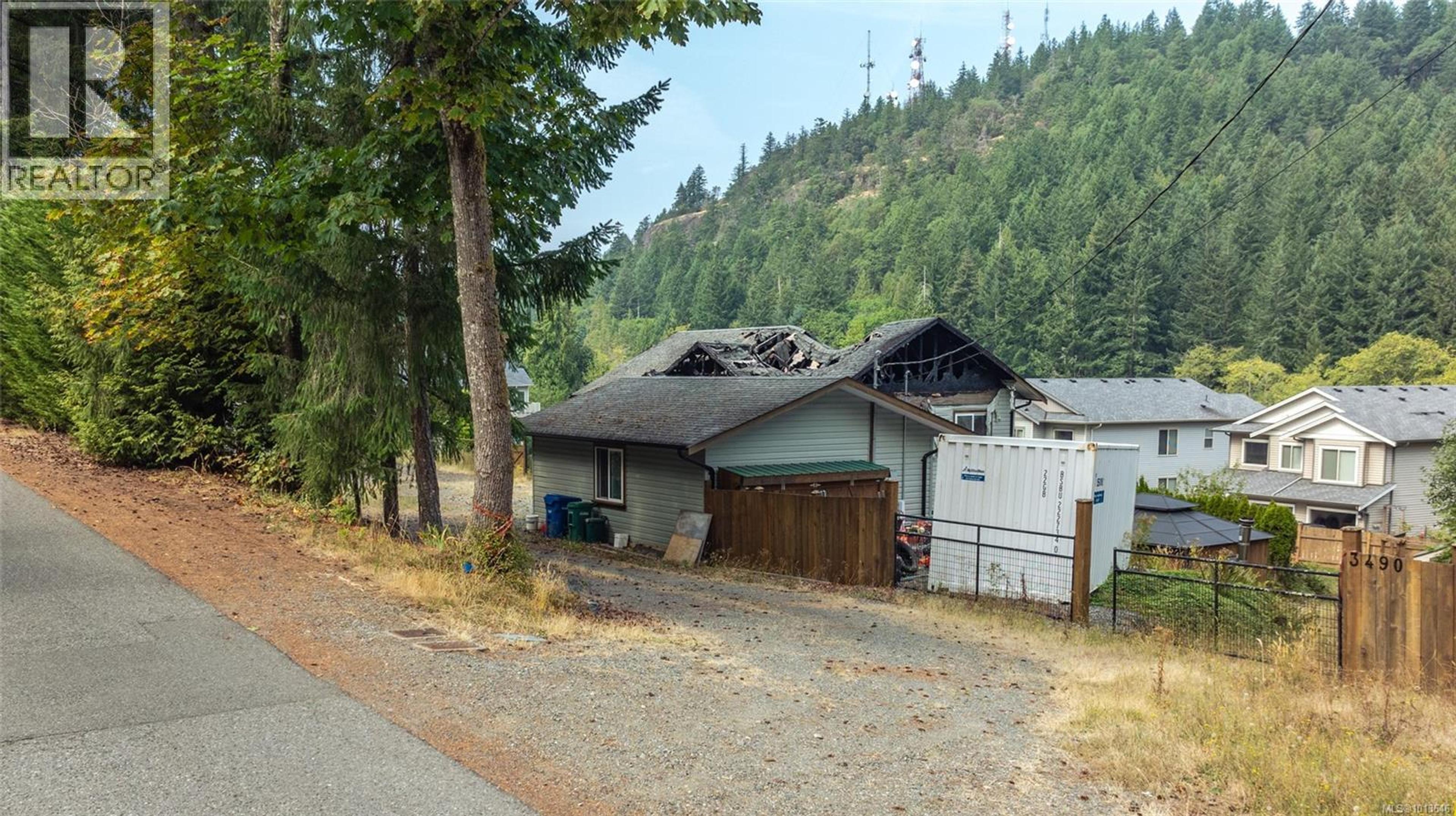 3490 Hillside Ave, Nanaimo - Exteriors - Photo 13