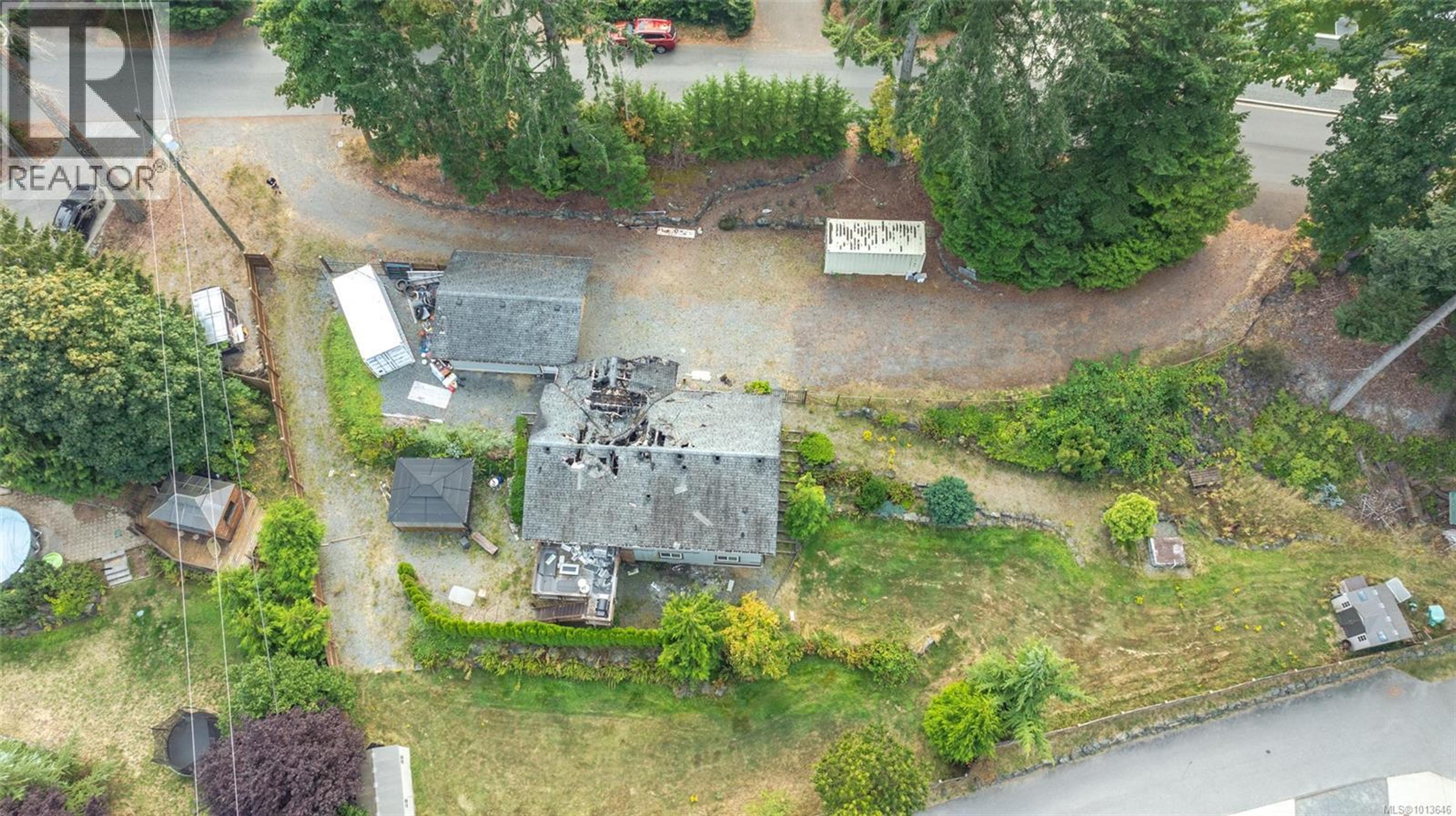 3490 Hillside Ave, Nanaimo - Exteriors - Drone/Aerial View - Photo 18