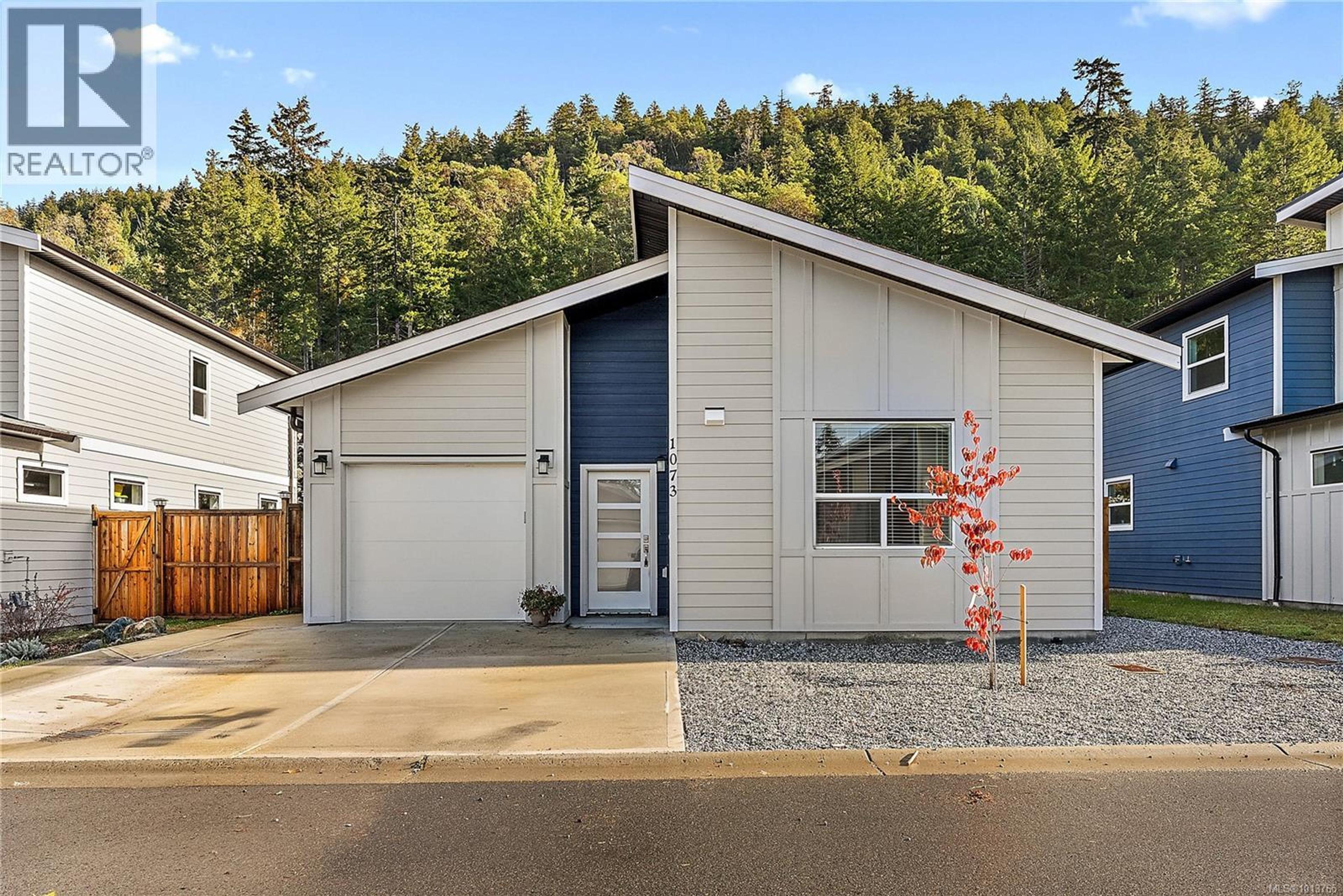 1042 Skylar Cir, Shawnigan Lake - Exteriors - Photo 1