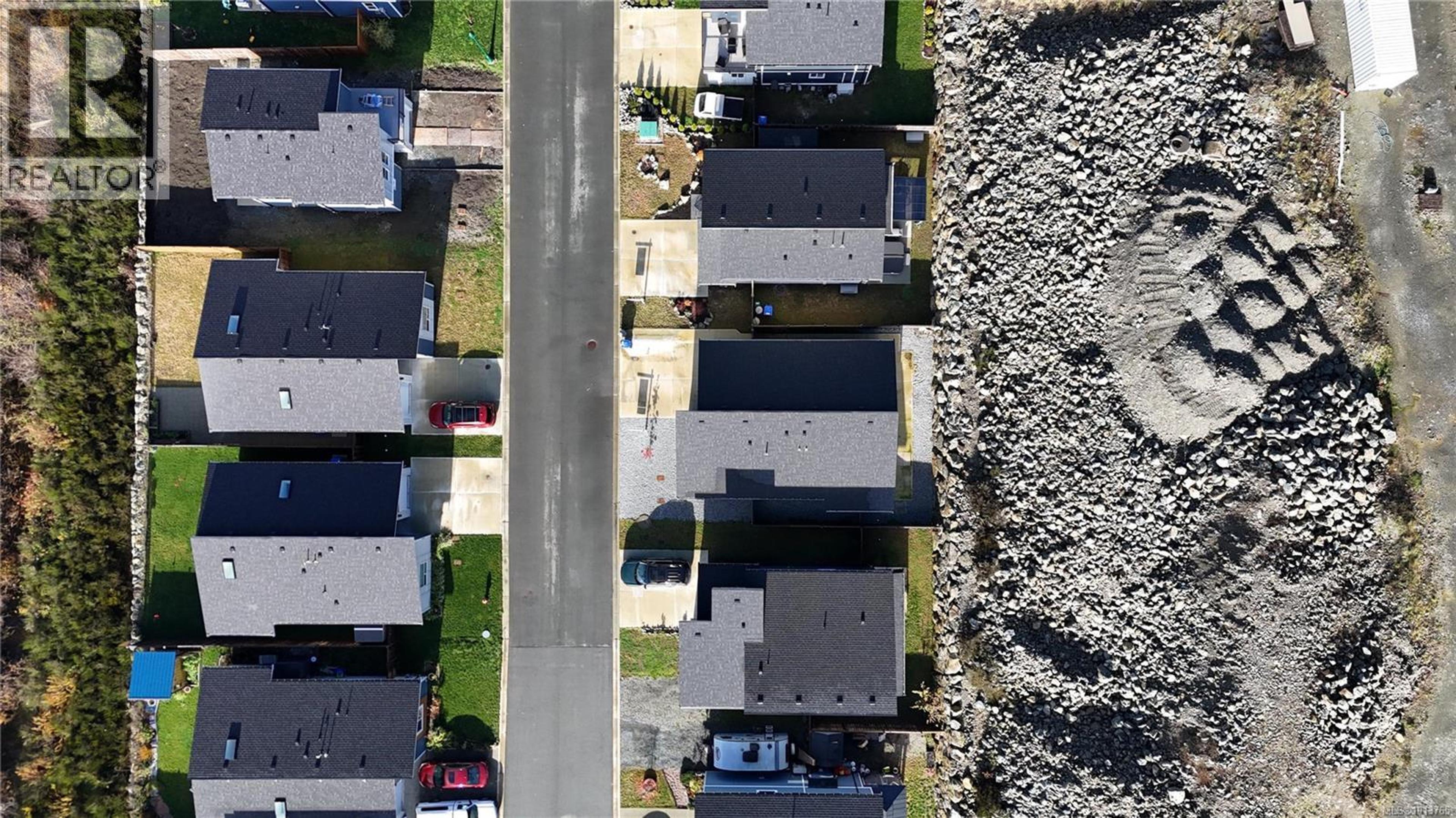 1042 Skylar Cir, Shawnigan Lake - Exteriors - Drone/Aerial View - Photo 9