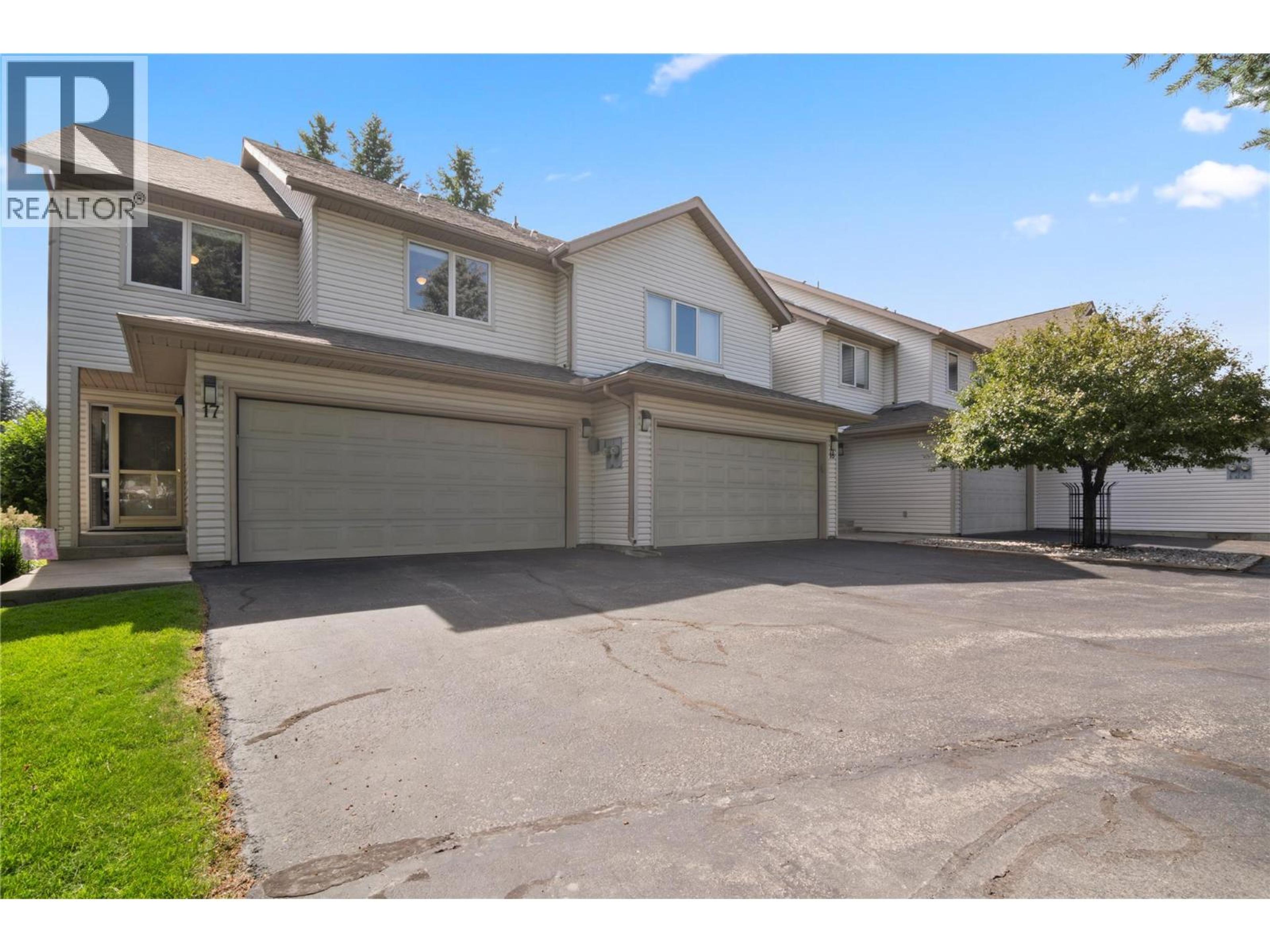 7525 Columbia Avenue, Radium Hot Springs - Exteriors - Full Complex View - Photo 3