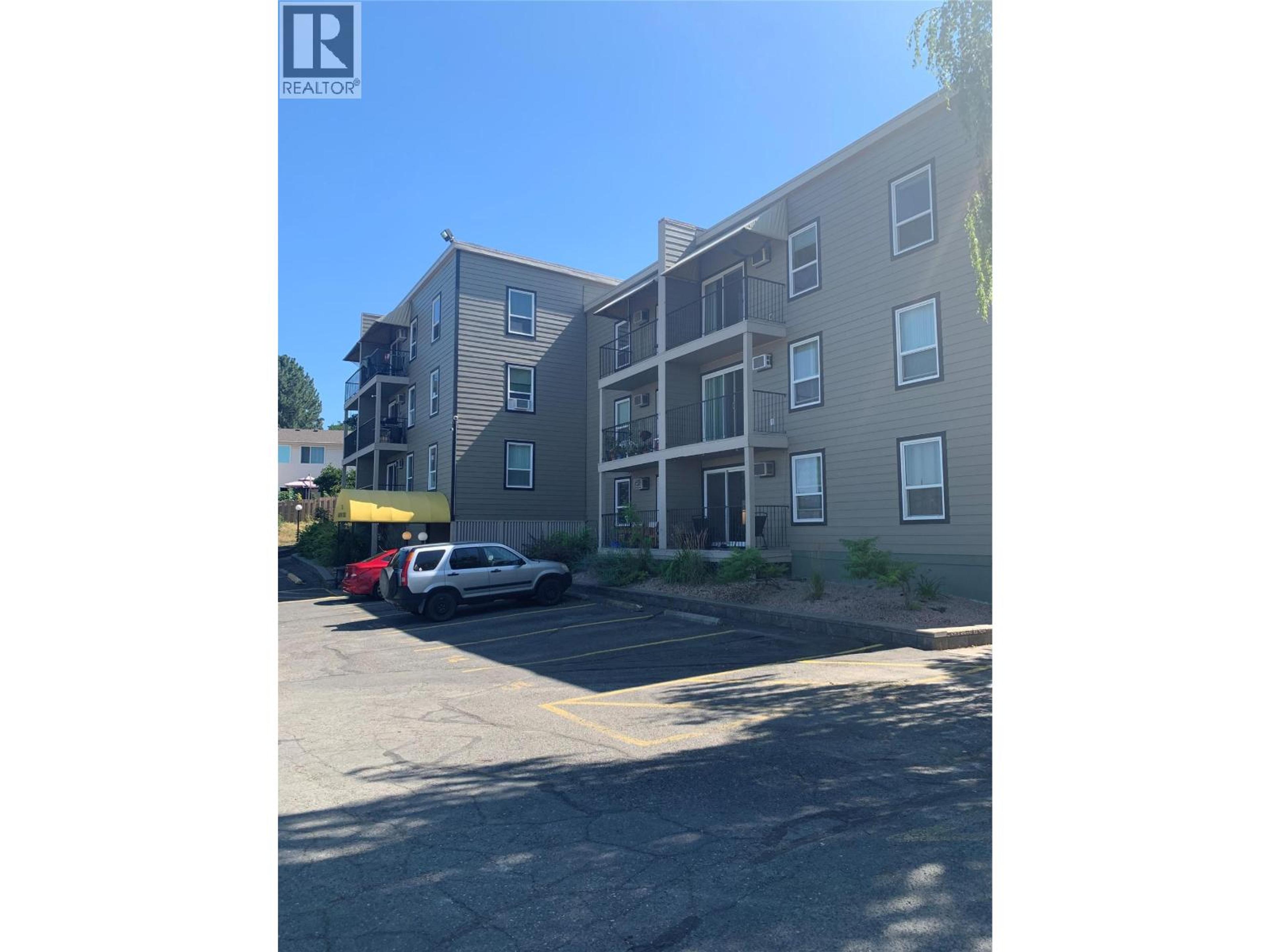 751 Grandview Terrace, Kamloops - Exteriors - Photo 7