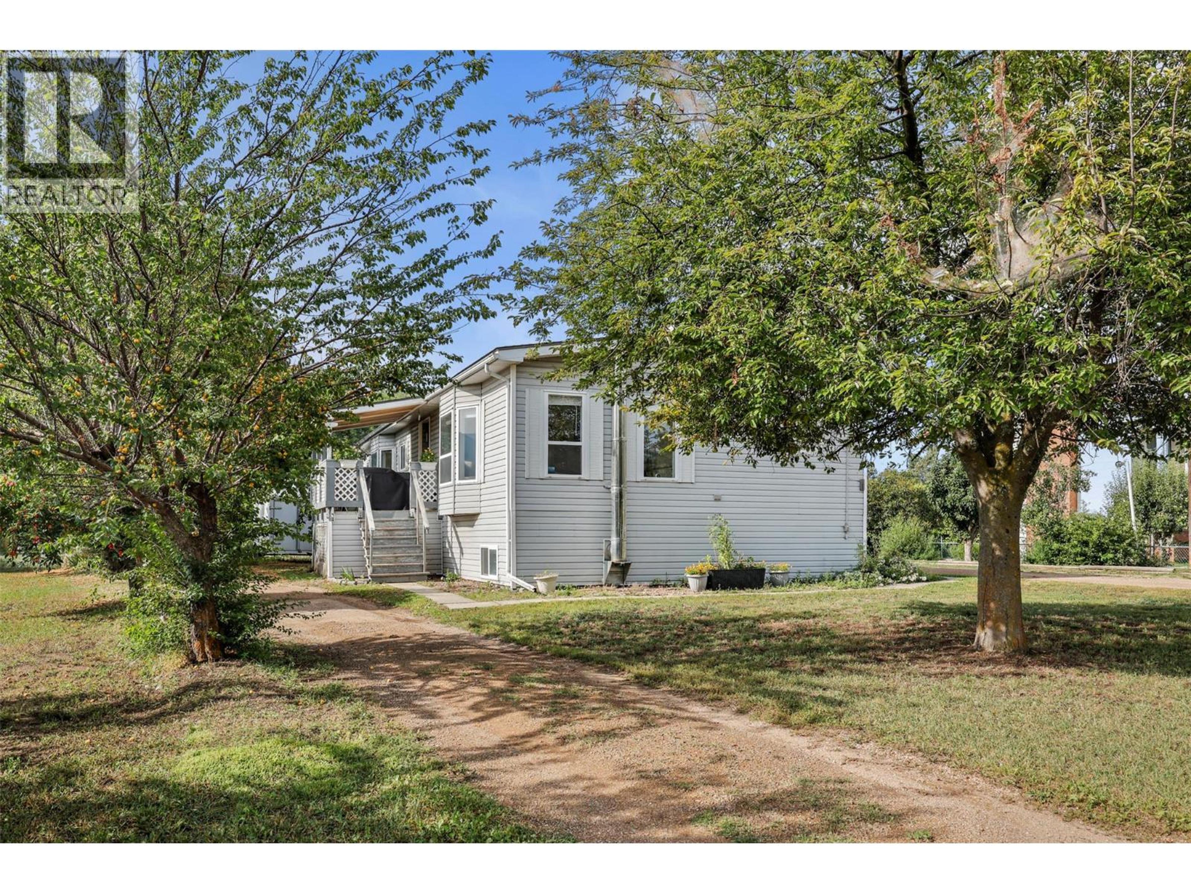 159 Zirnhelt Road, Kamloops - Exteriors - Photo 3