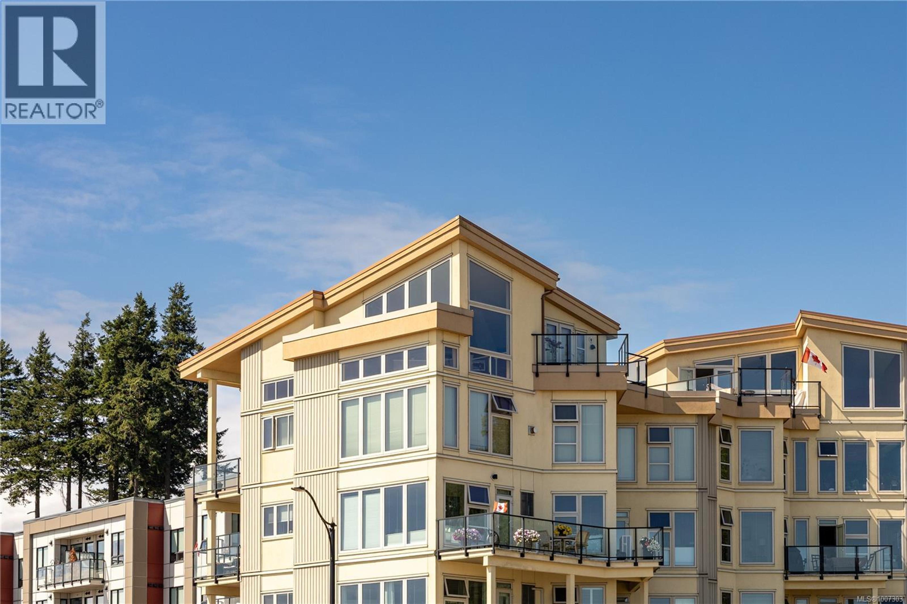 1392 Island Hwy S, Campbell River - Exteriors - Full Complex View - Photo 4