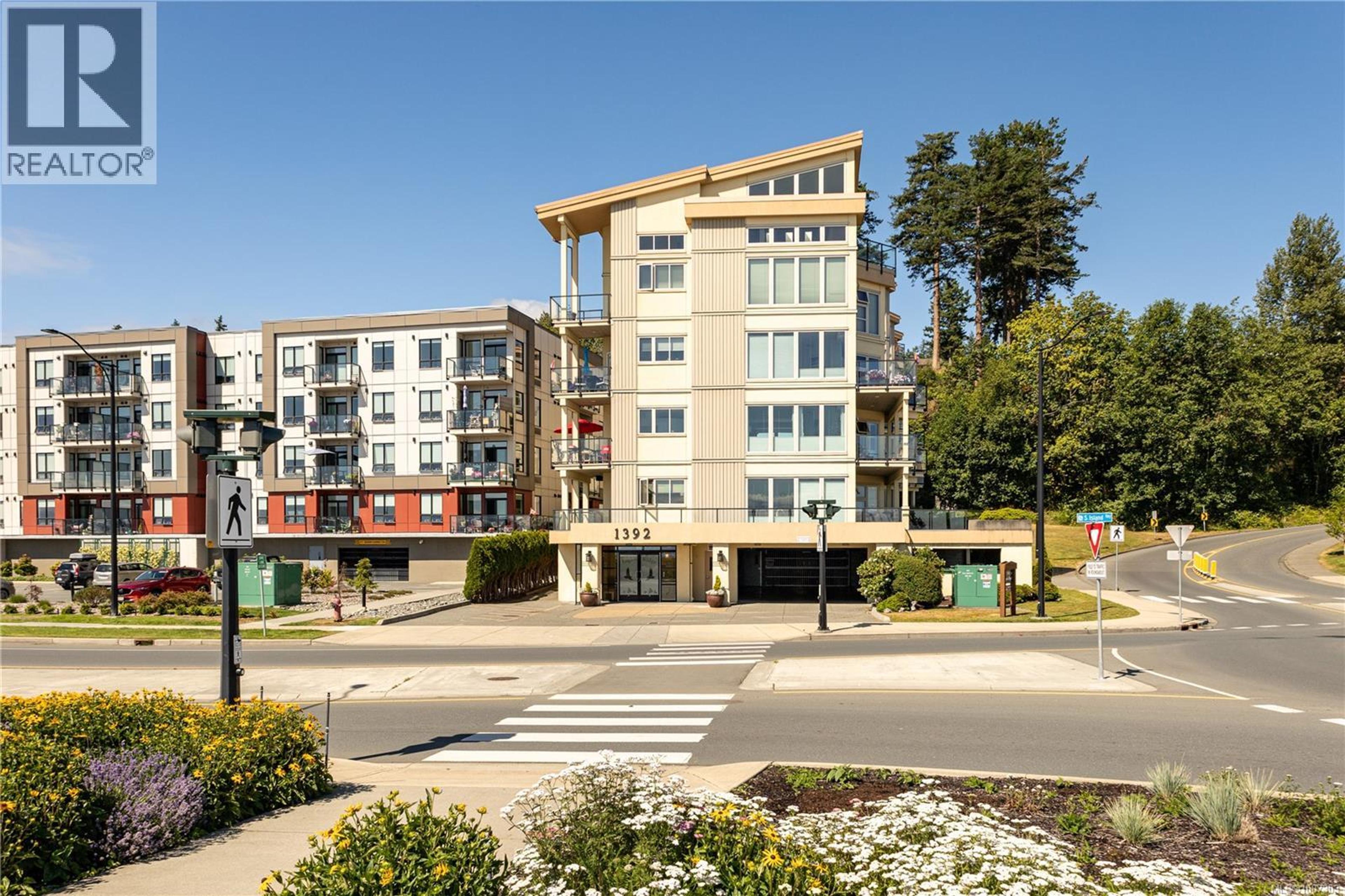 1392 Island Hwy S, Campbell River - Exteriors - Full Complex View - Photo 12