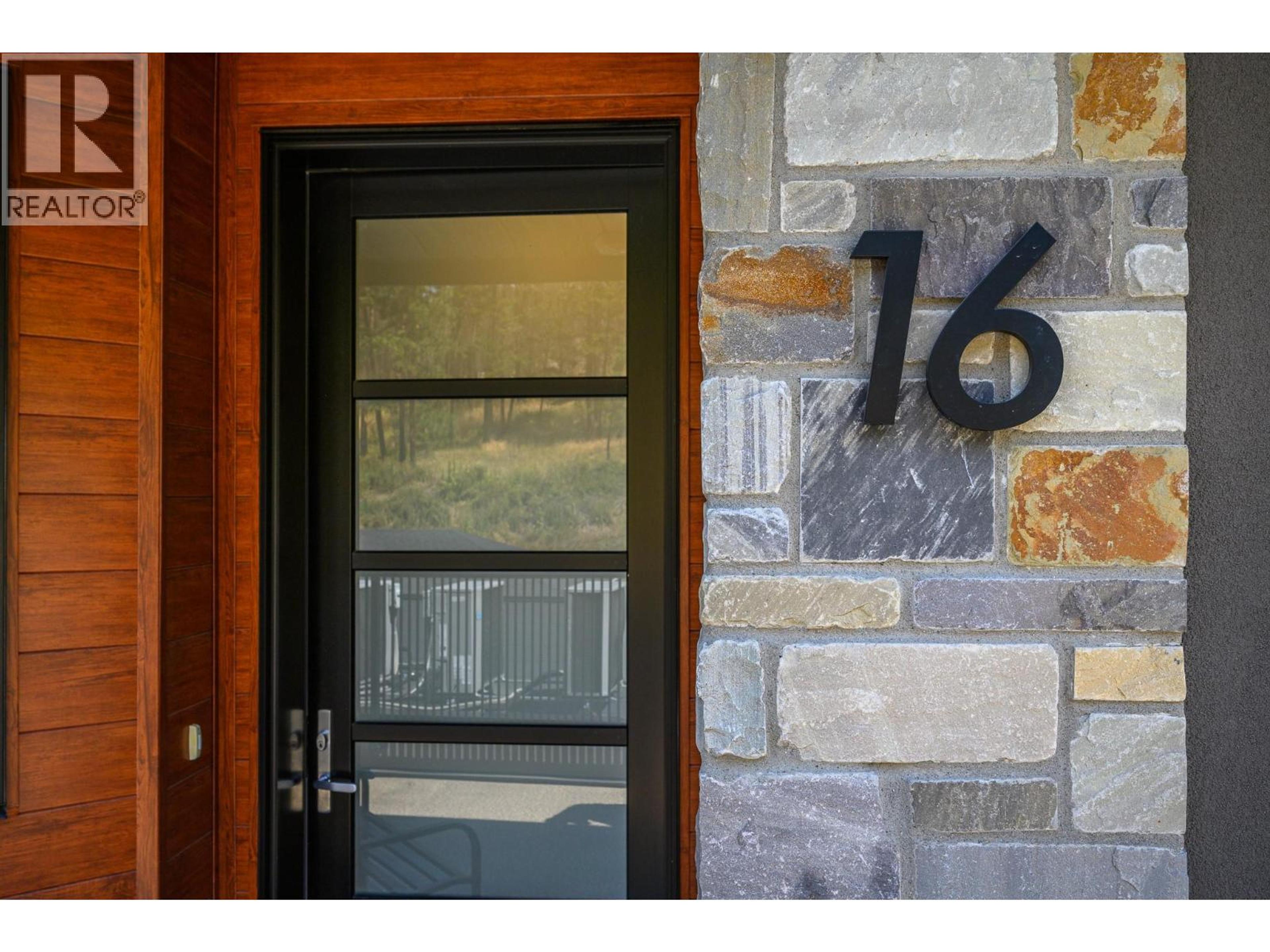 9700 Santina Road, Lake Country - Exteriors - Photo 4