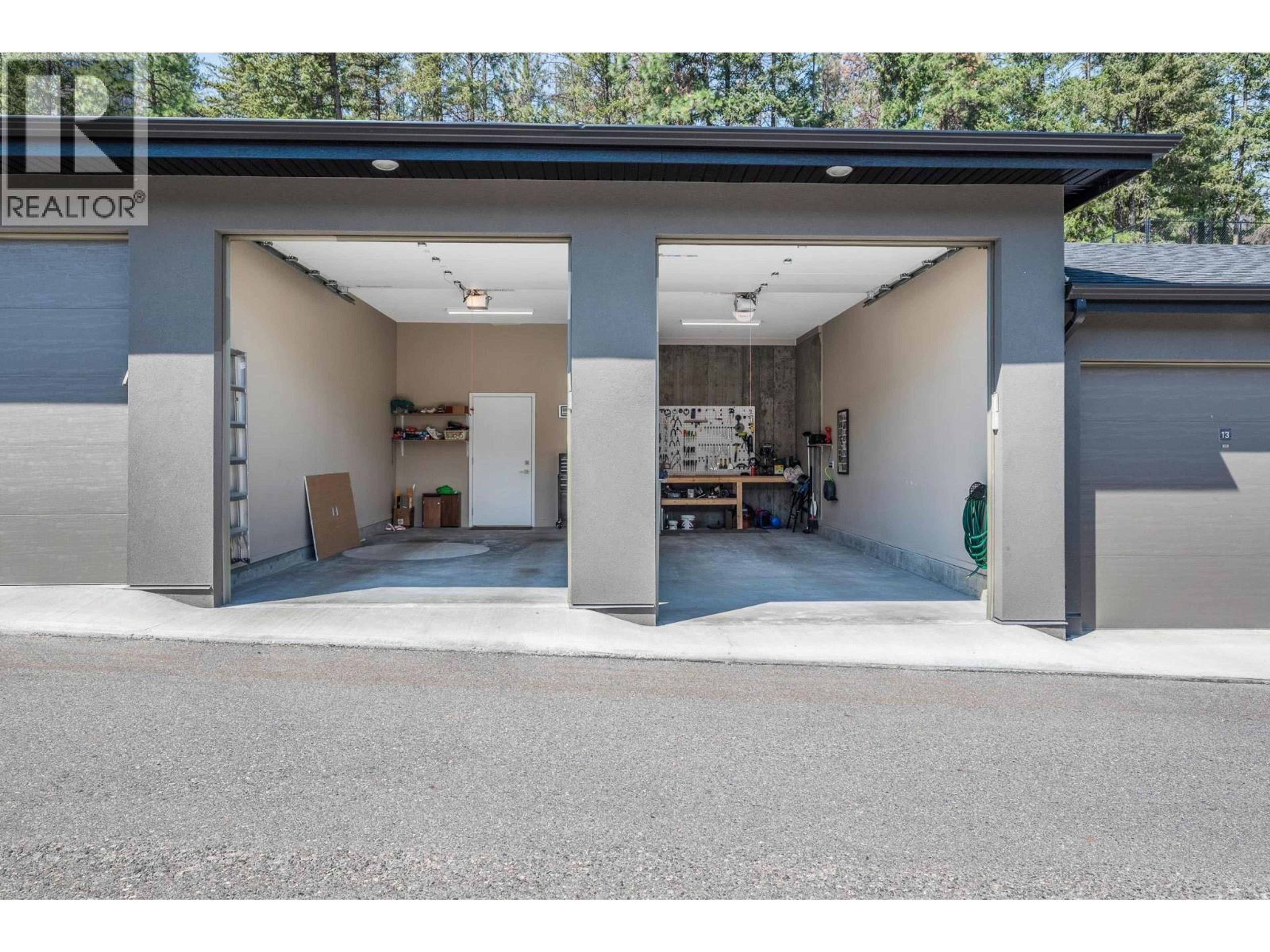 9700 Santina Road, Lake Country - Exteriors - Photo 6