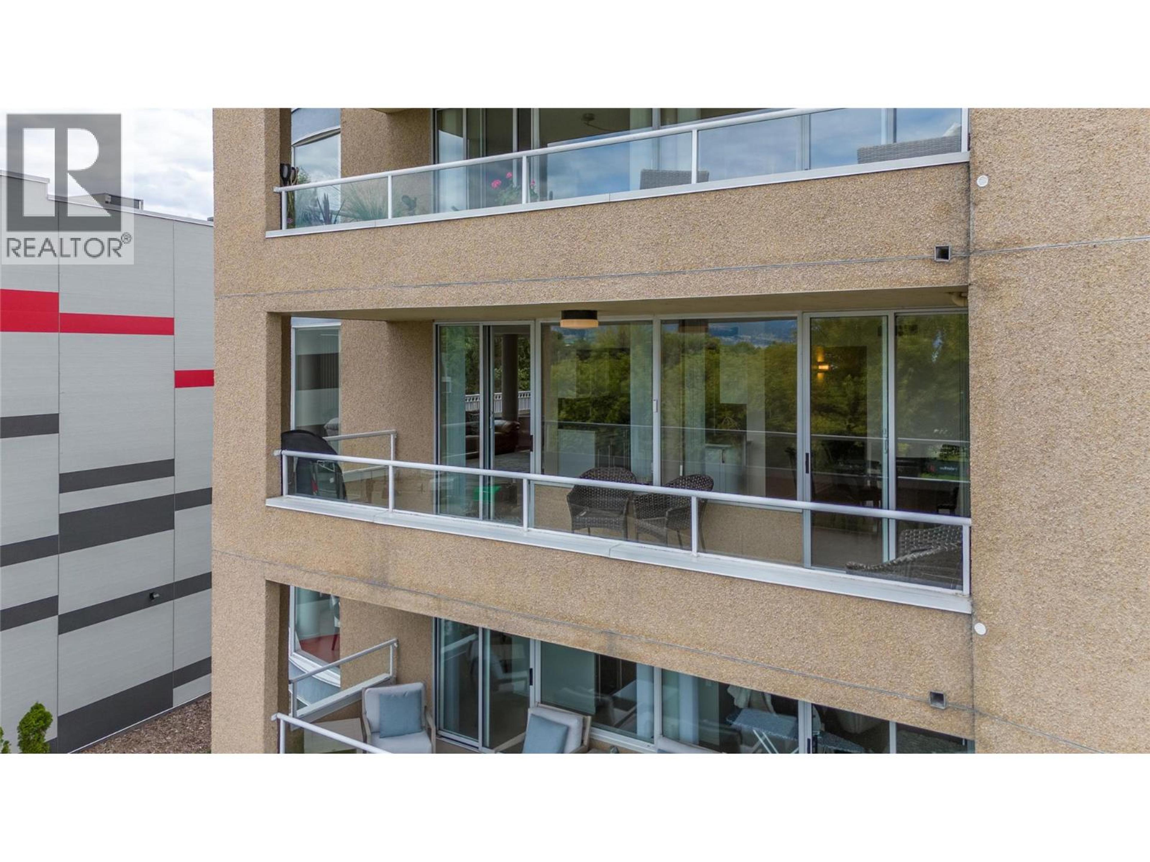 86 LAKESHORE Drive E, Penticton - Exteriors - Photo 3