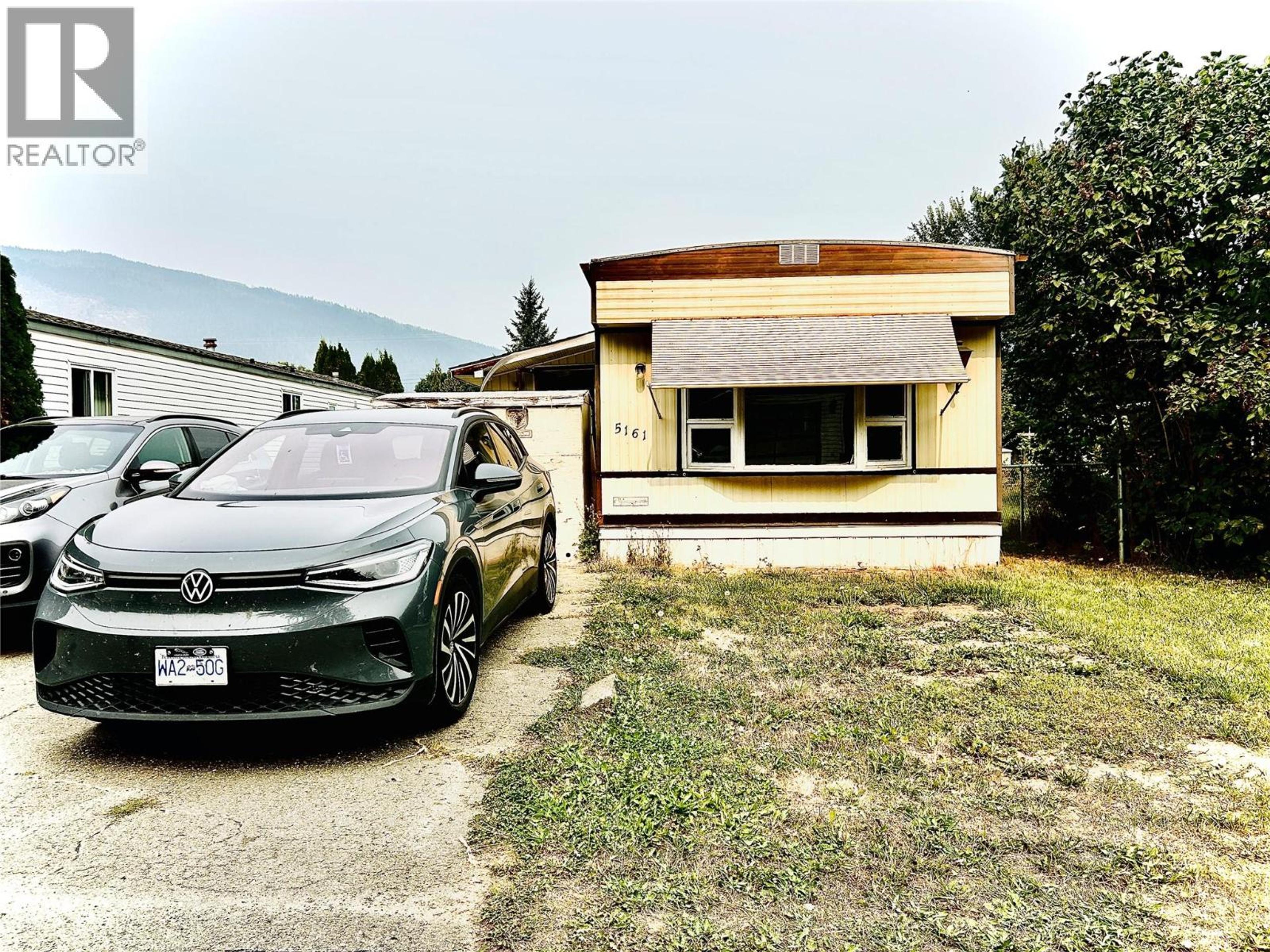 6721 51 Street NE, Salmon Arm - Exteriors - Photo 1