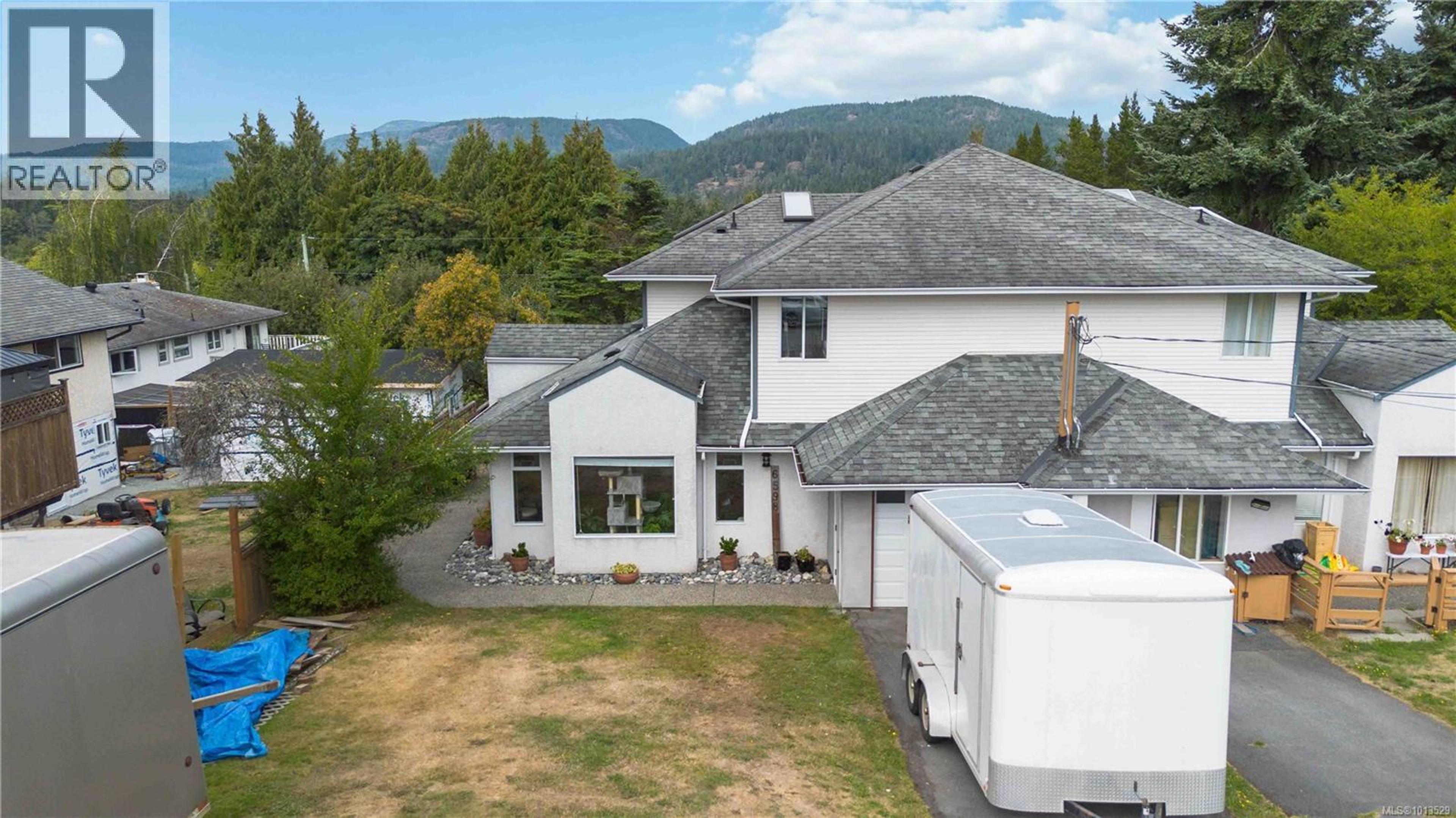 6598 Felderhof Rd, Sooke - Exteriors - Photo 11