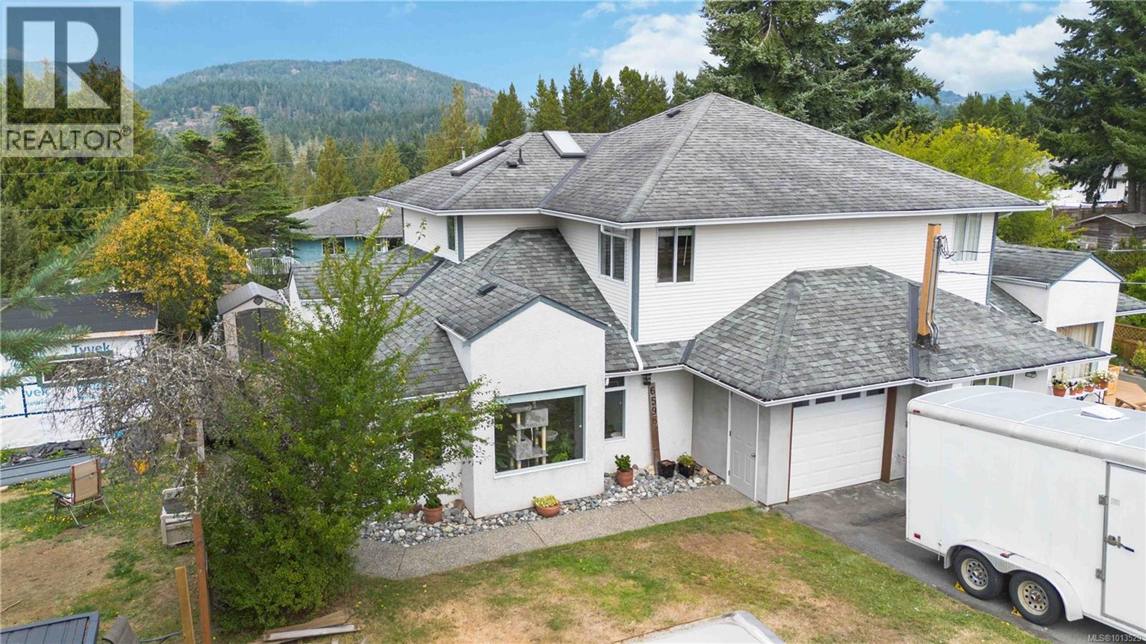 6598 Felderhof Rd, Sooke - Exteriors - Photo 13