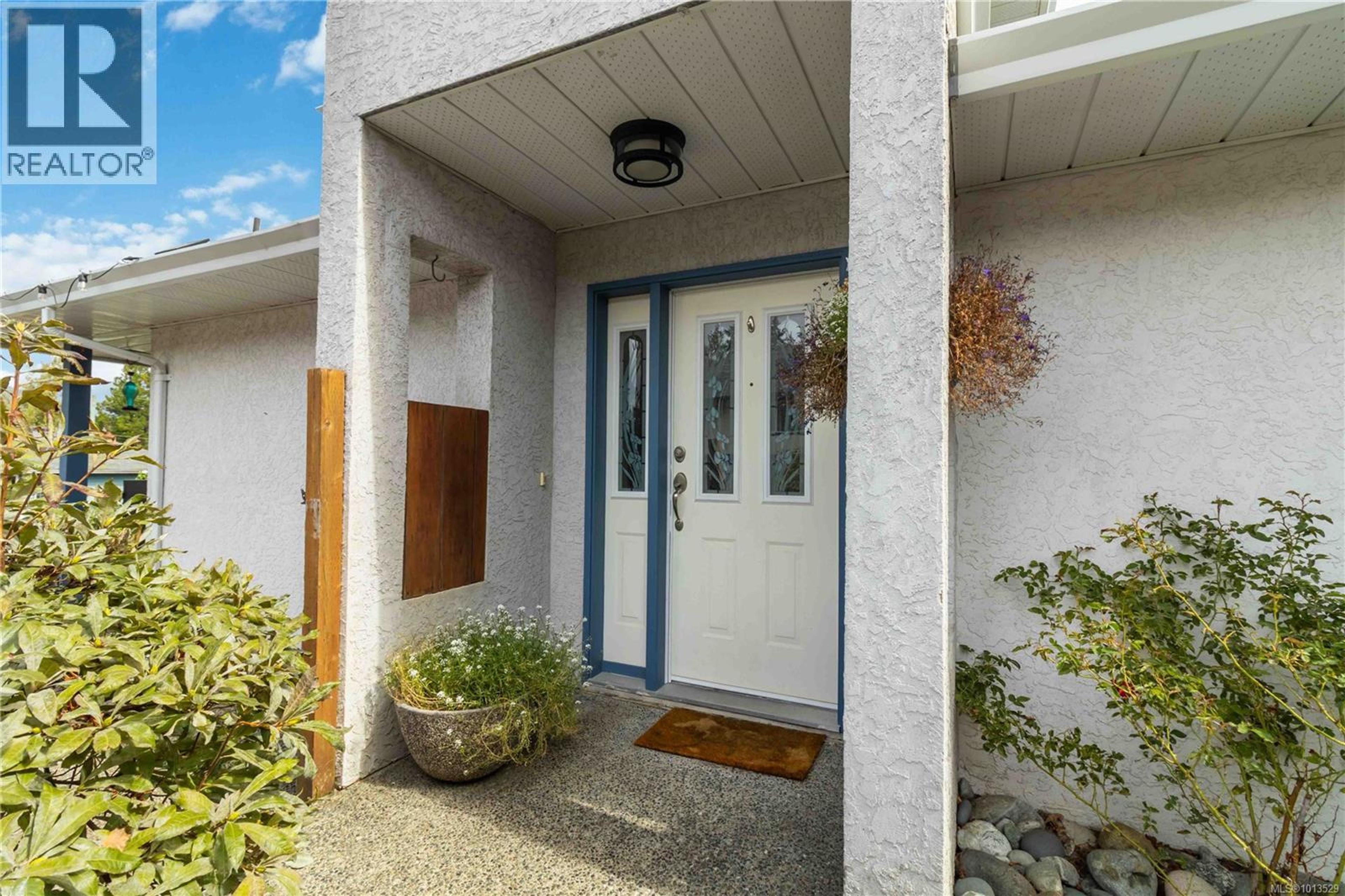 6598 Felderhof Rd, Sooke - Exteriors - Photo 19