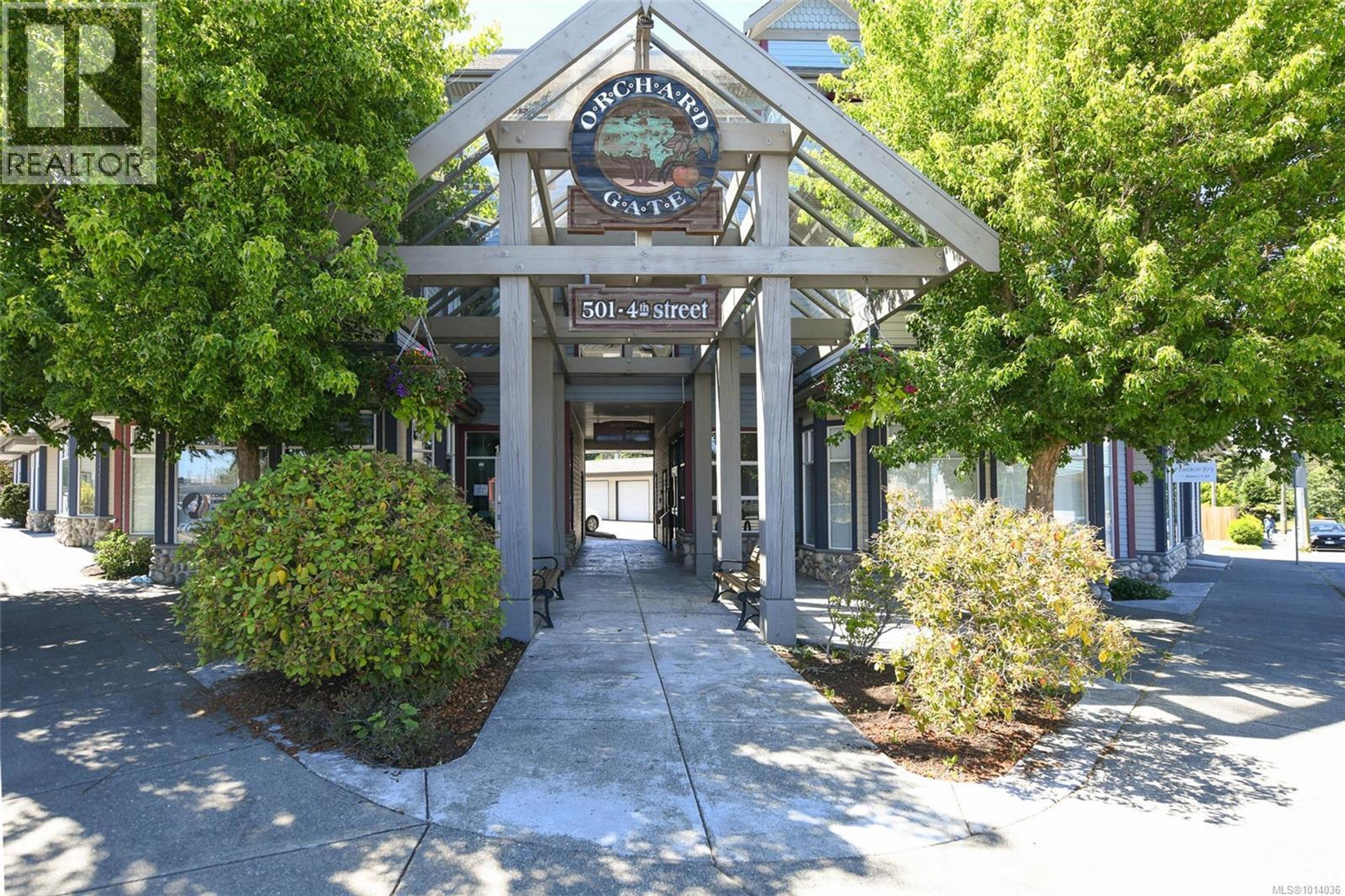 501 4th St, Courtenay - Exteriors - Photo 4