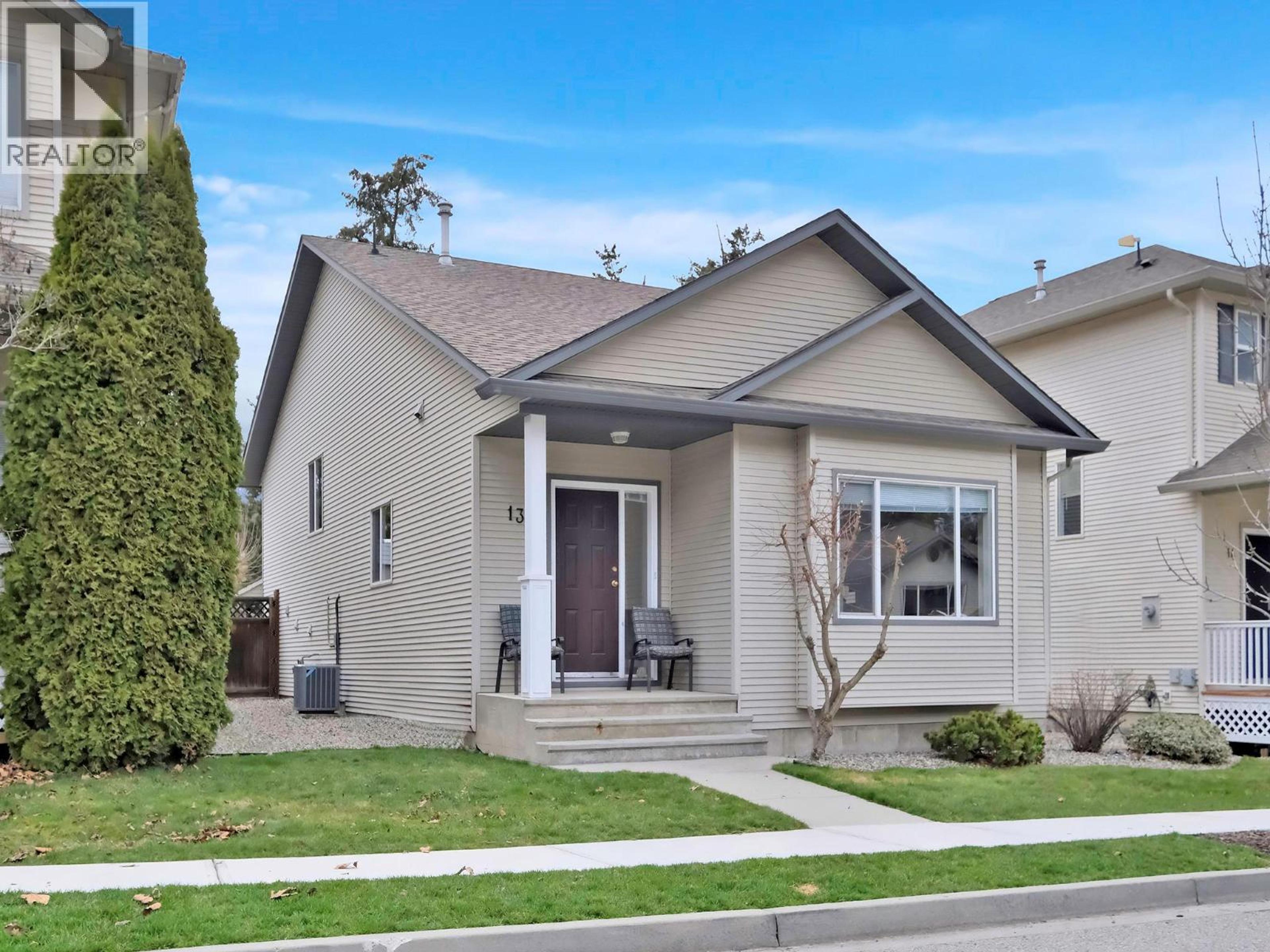 2210 Horizon Drive, West Kelowna - Exteriors - Photo 1