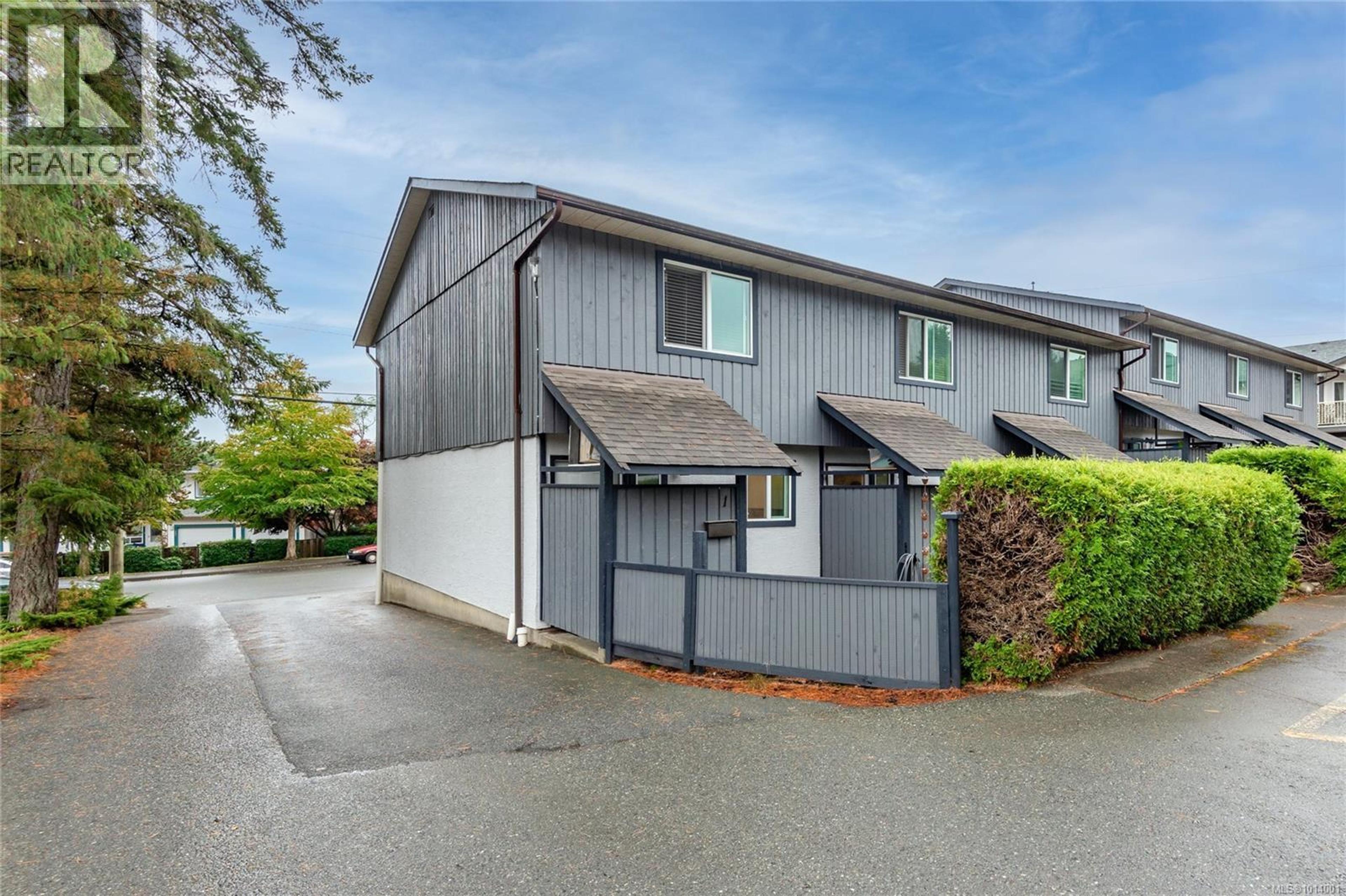 158 Back Rd, Courtenay - Exteriors - Full Complex View - Photo 1
