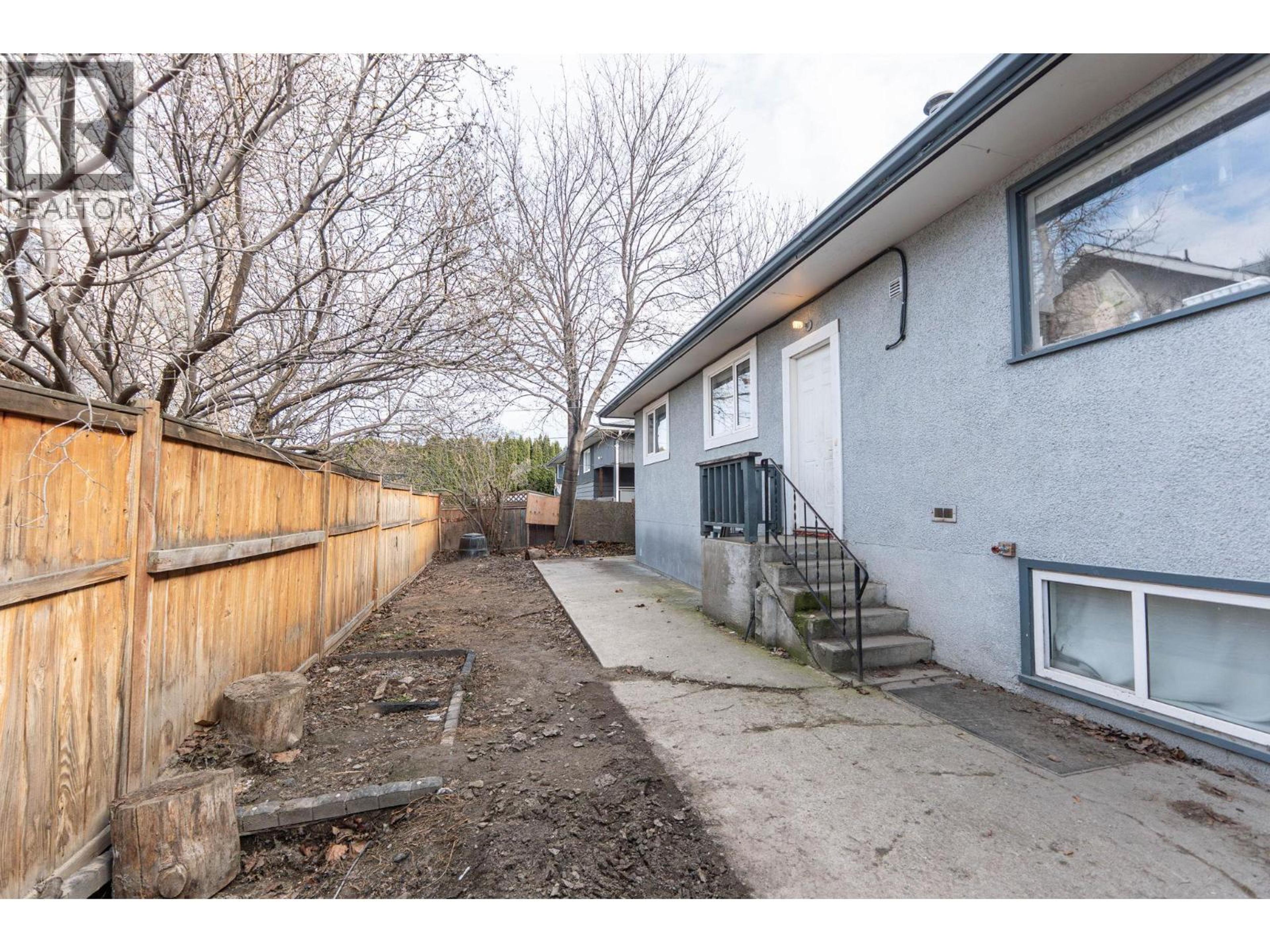 764 Francis Avenue, Kelowna - Exteriors - Photo 1