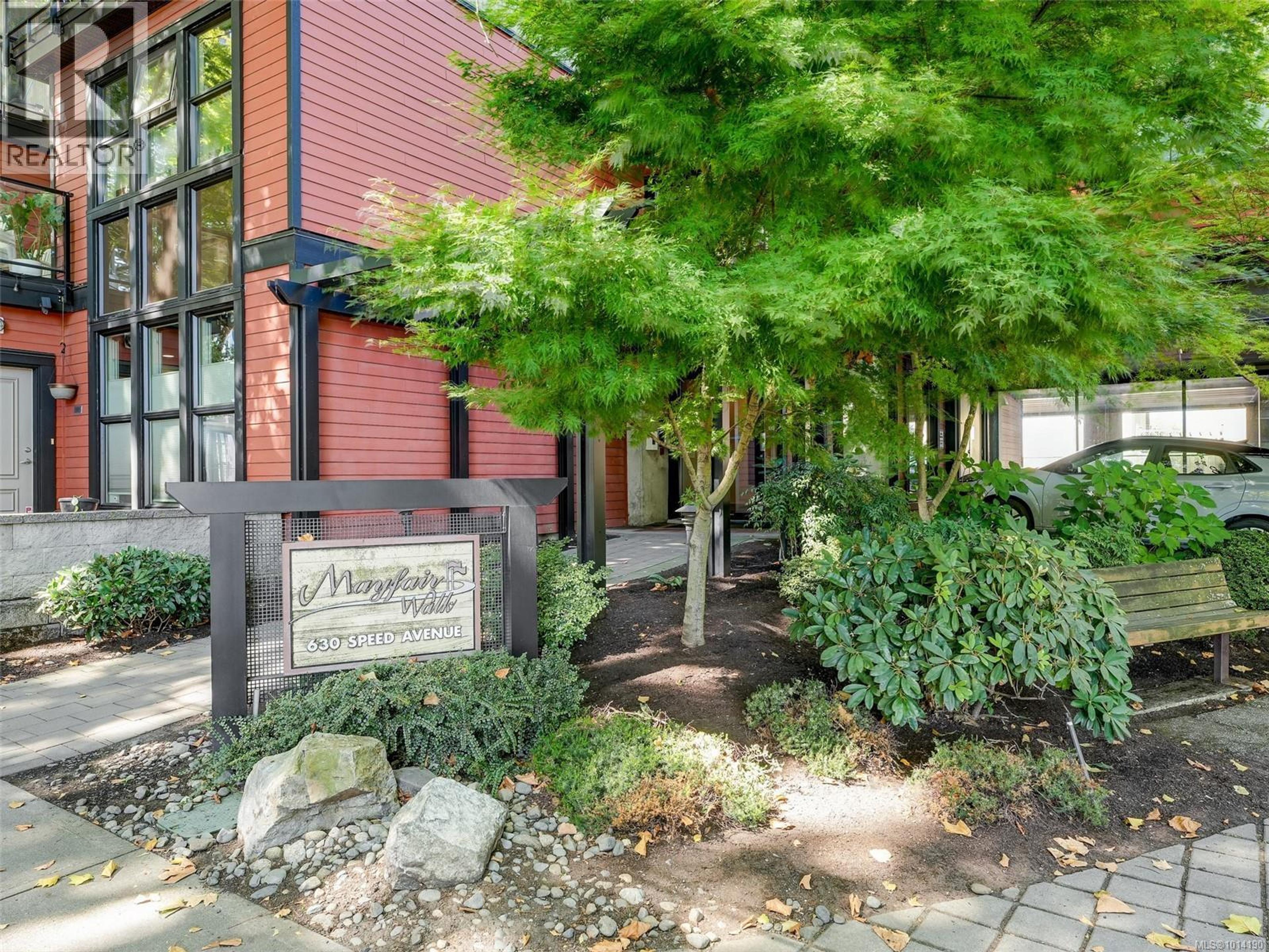 630 Speed Ave, Victoria - Exteriors - Photo 3