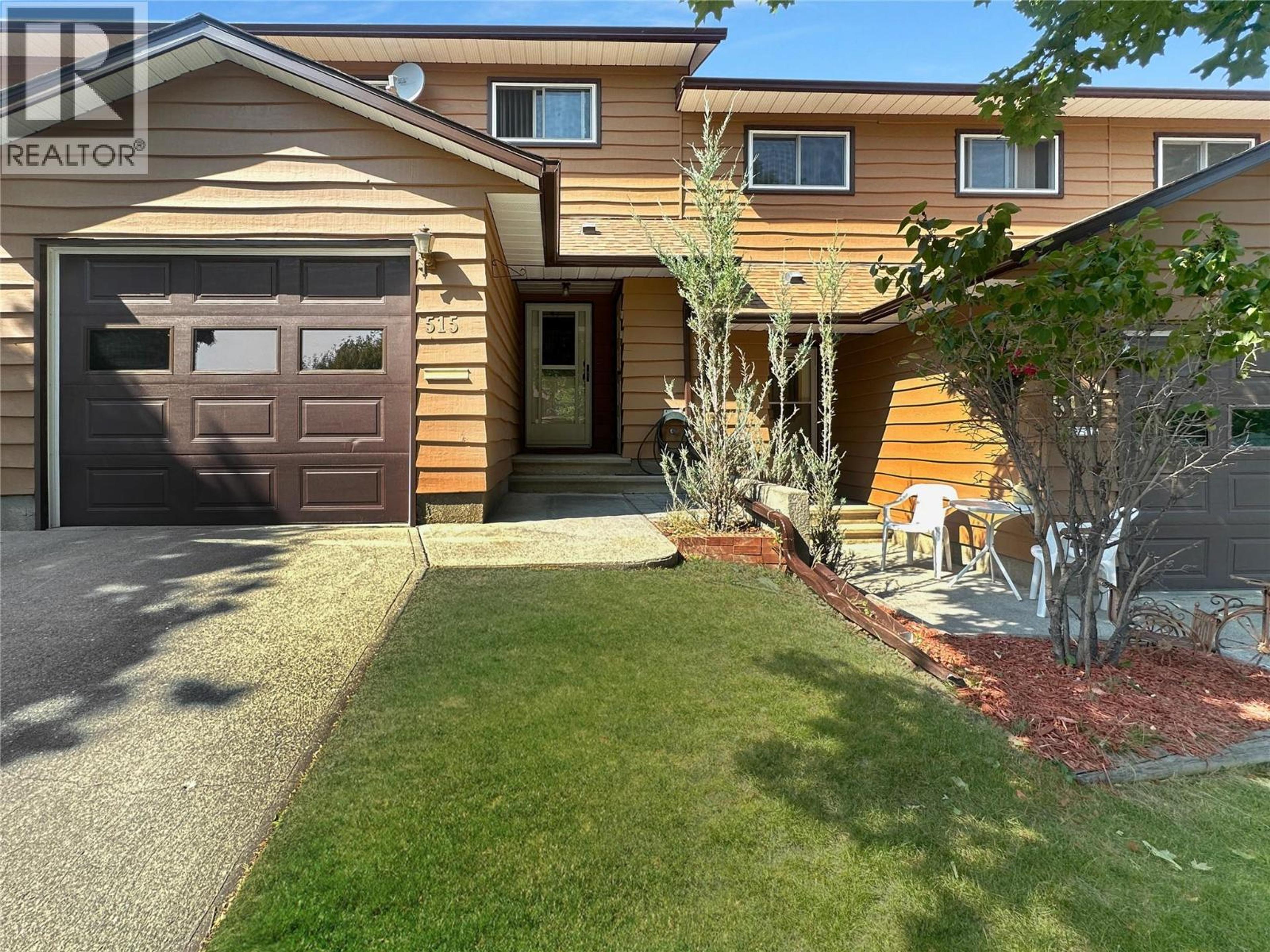515 20th Avenue S, Cranbrook - Exteriors - Photo 1