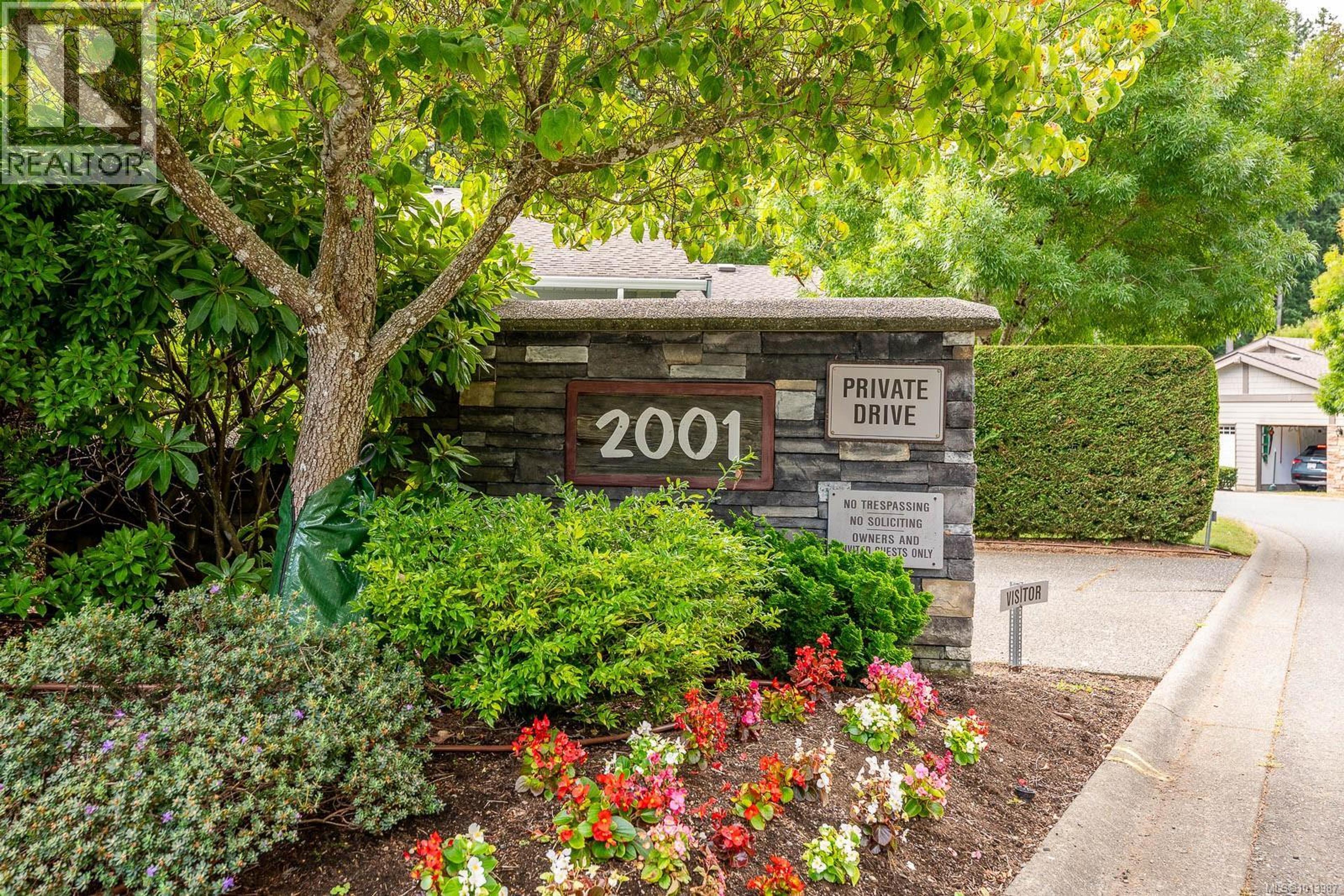 2001 Blue Jay Pl, Courtenay - Exteriors - Photo 1